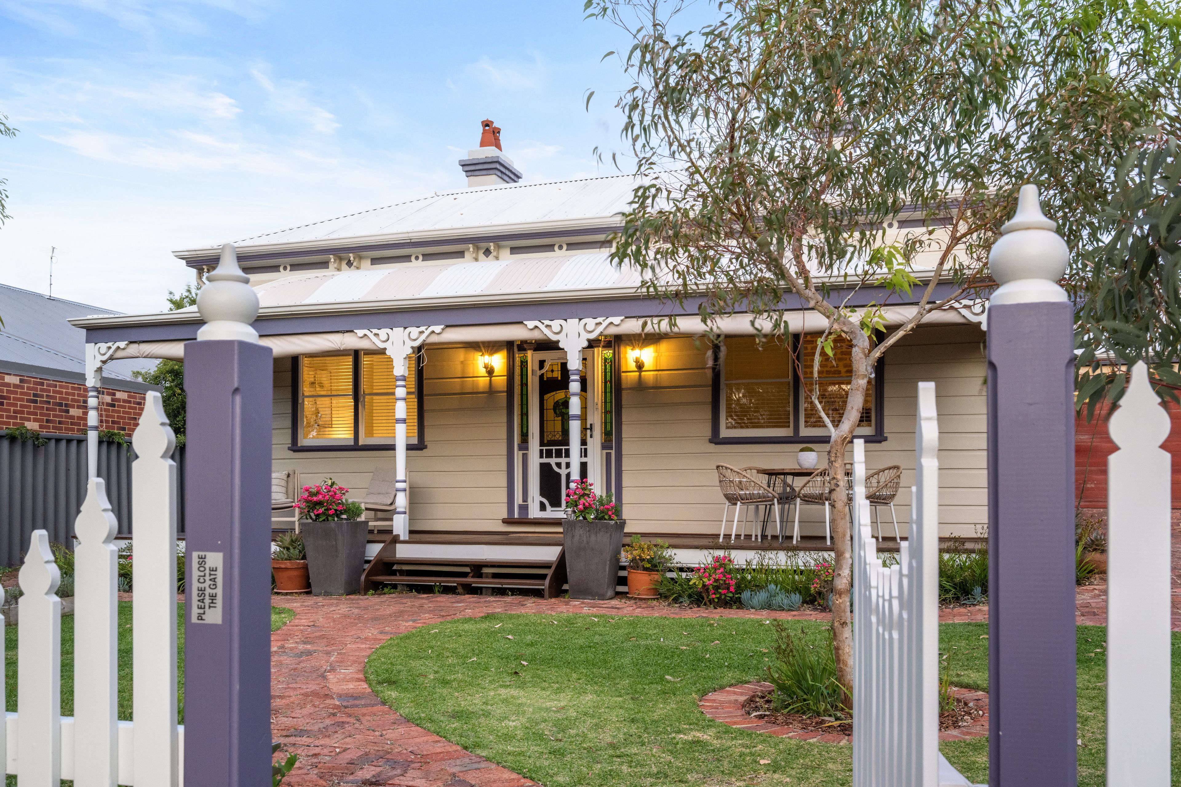54 Murray Road — photo 4 of 30