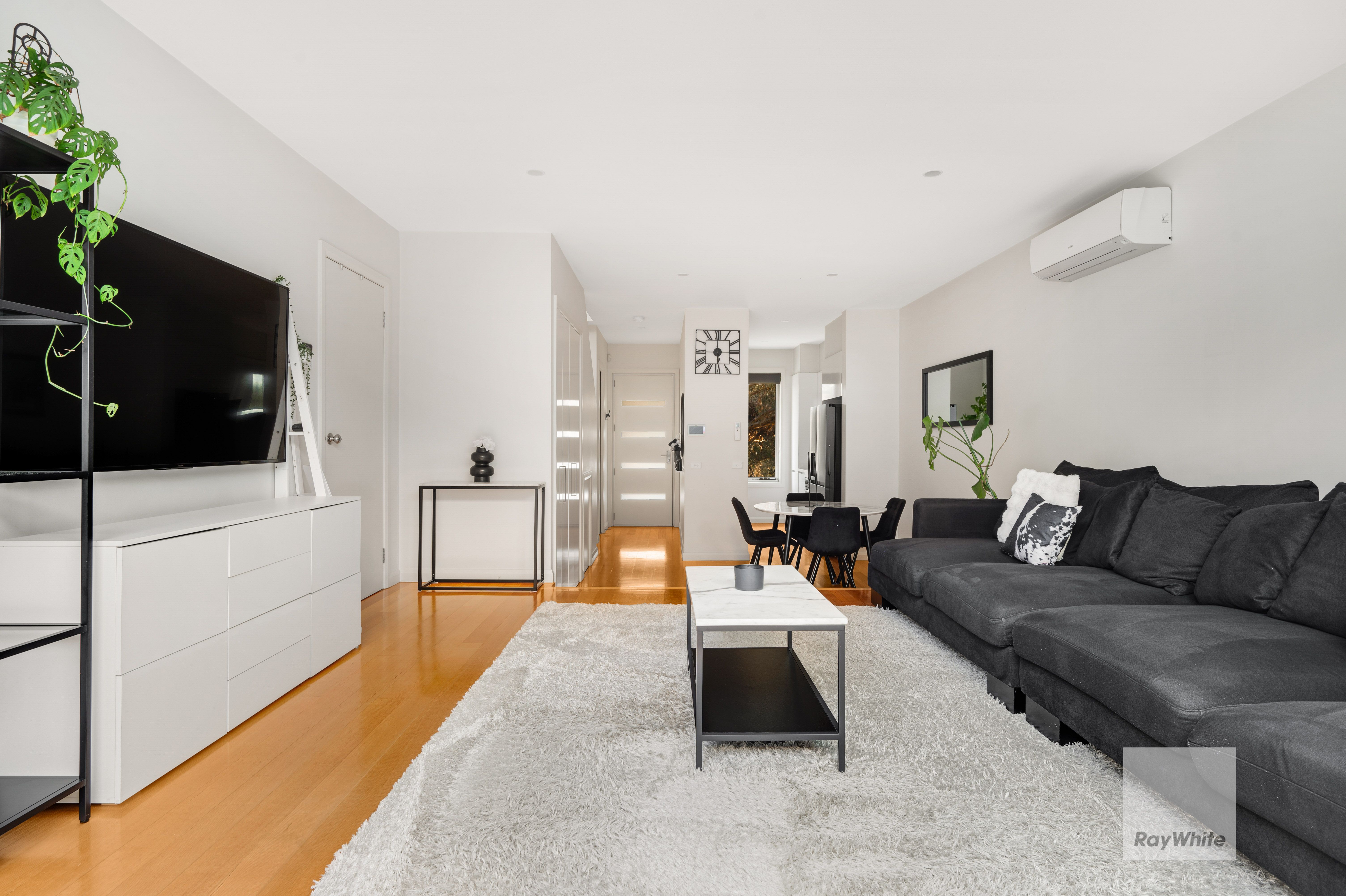4/16 Riddell Street — photo 3 of 22