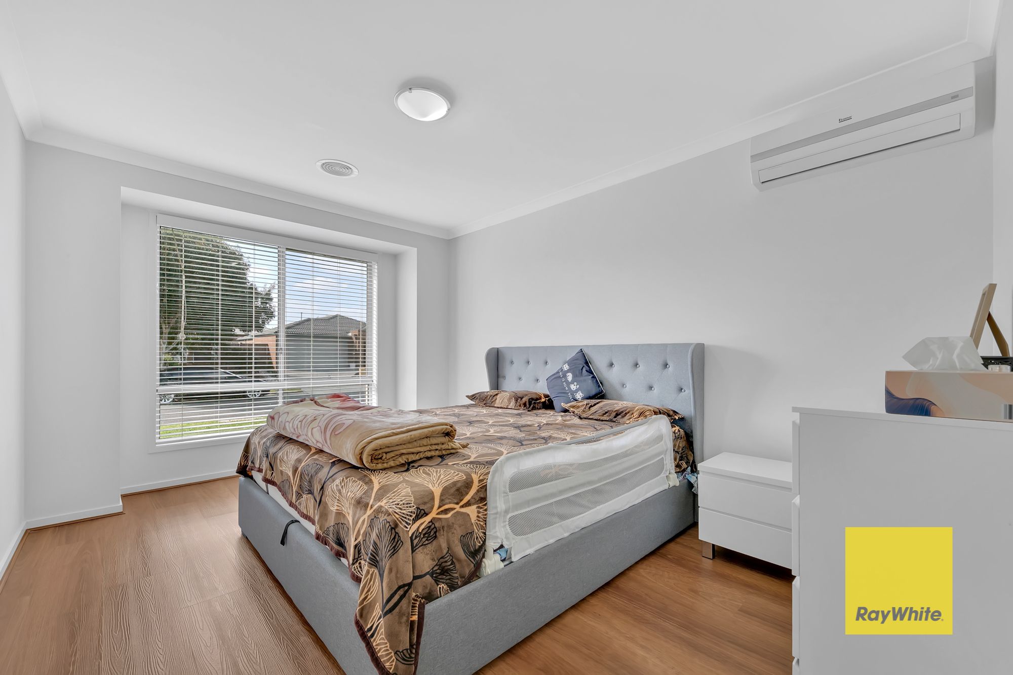 43 Solitude Crescent, Point Cook, VIC 3030