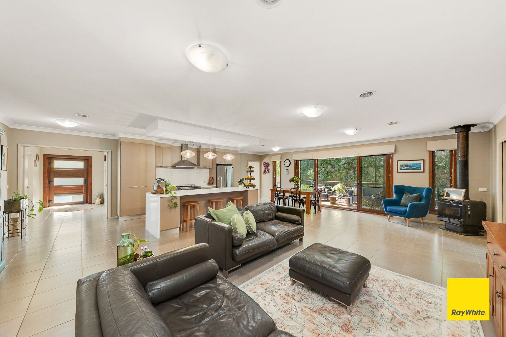 22 Larmer Street — photo 4 of 25