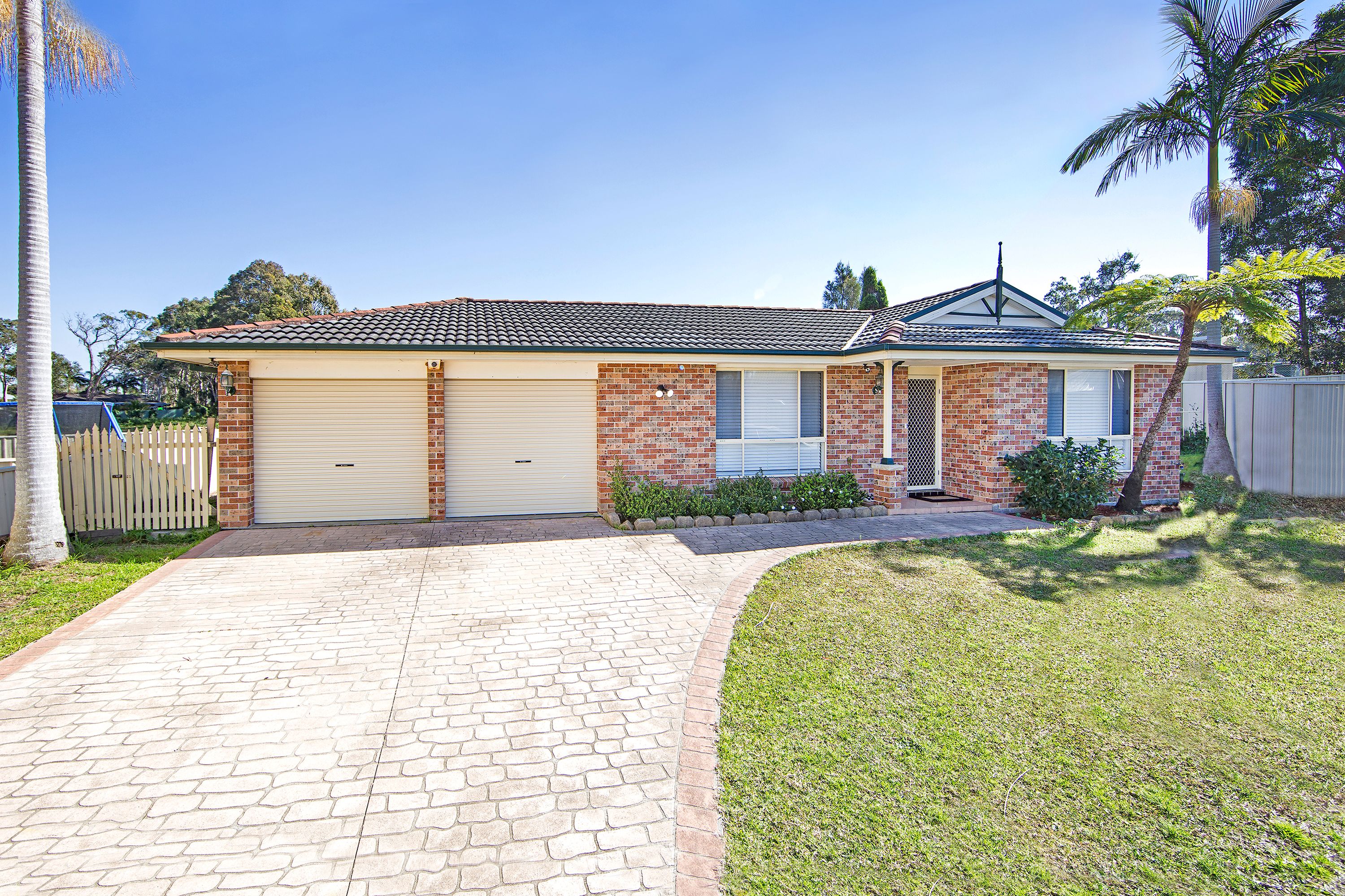3 Greenleaf Place