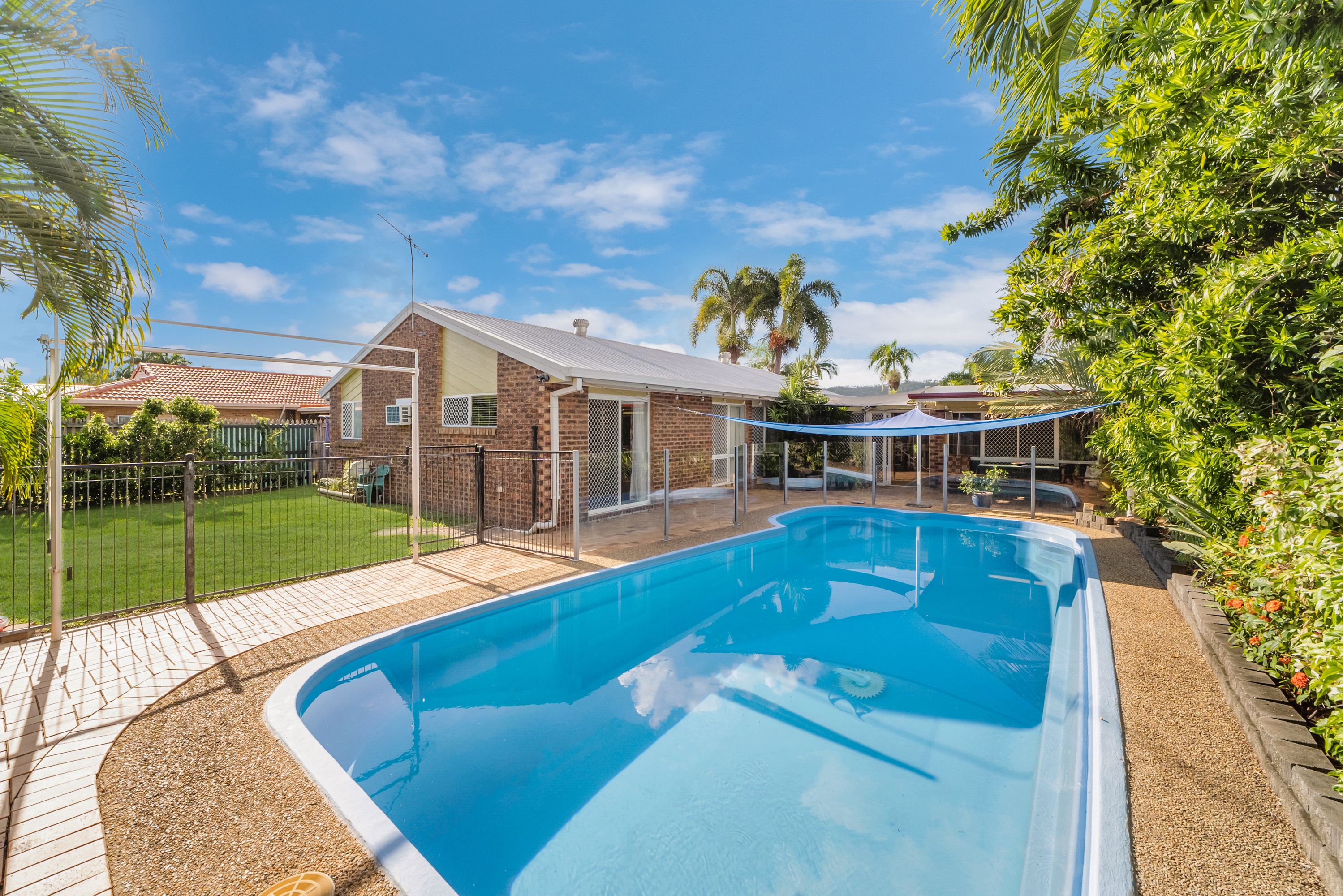 11 Madrid Court, Kirwan, QLD 4817