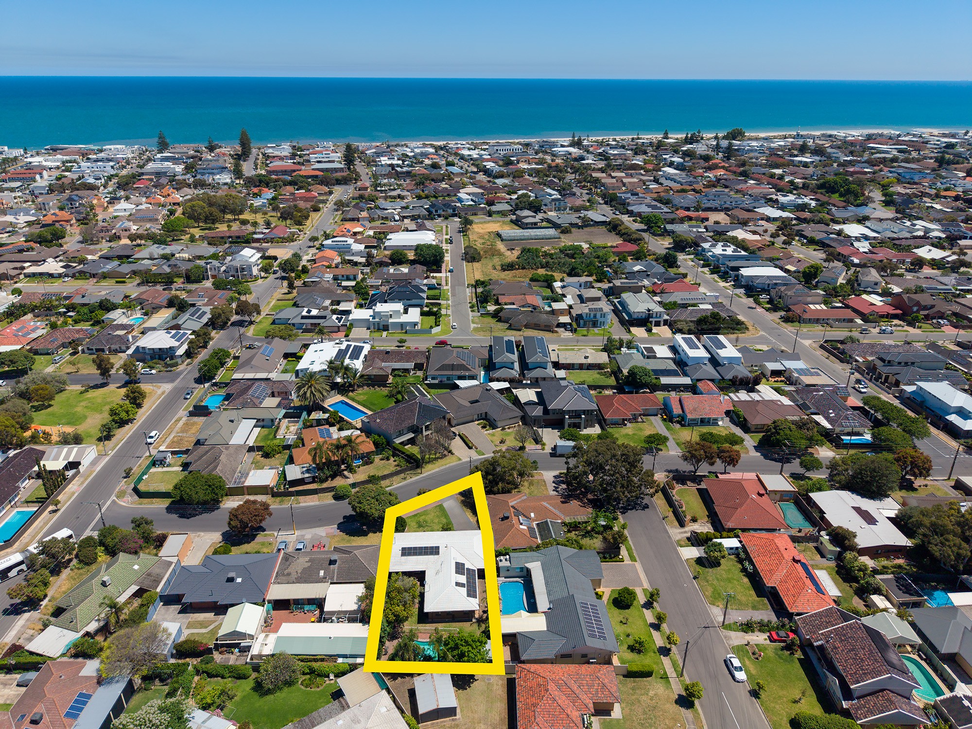 8 Cambridge Avenue, West Beach, SA 5024