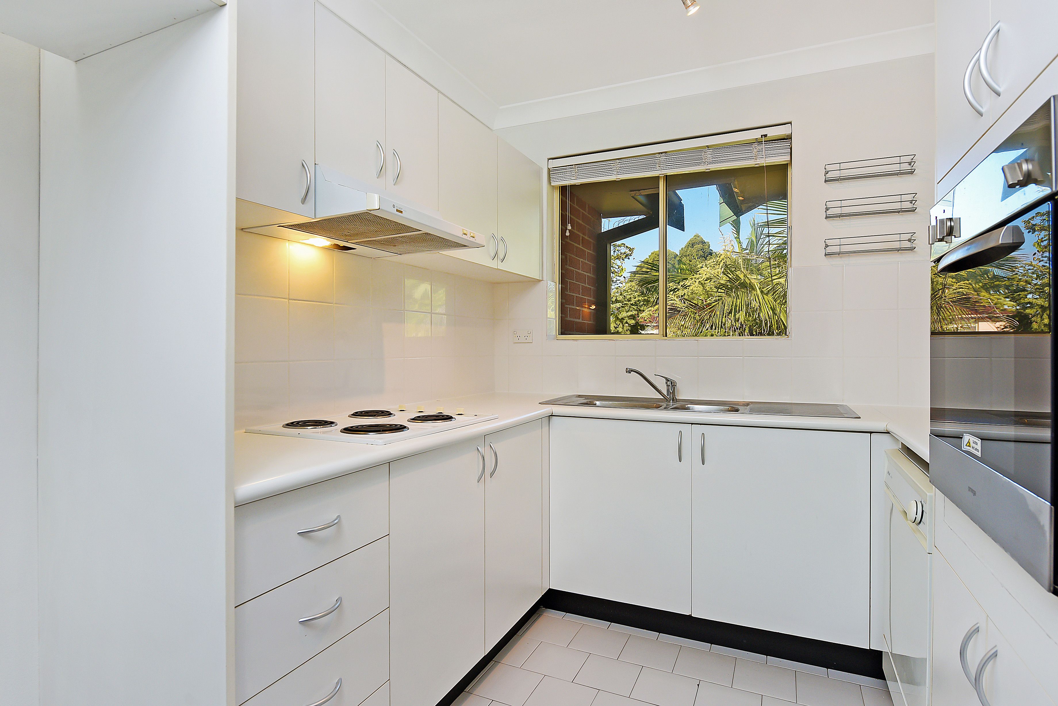 11/2 Bellbrook Avenue, Hornsby, NSW 2077