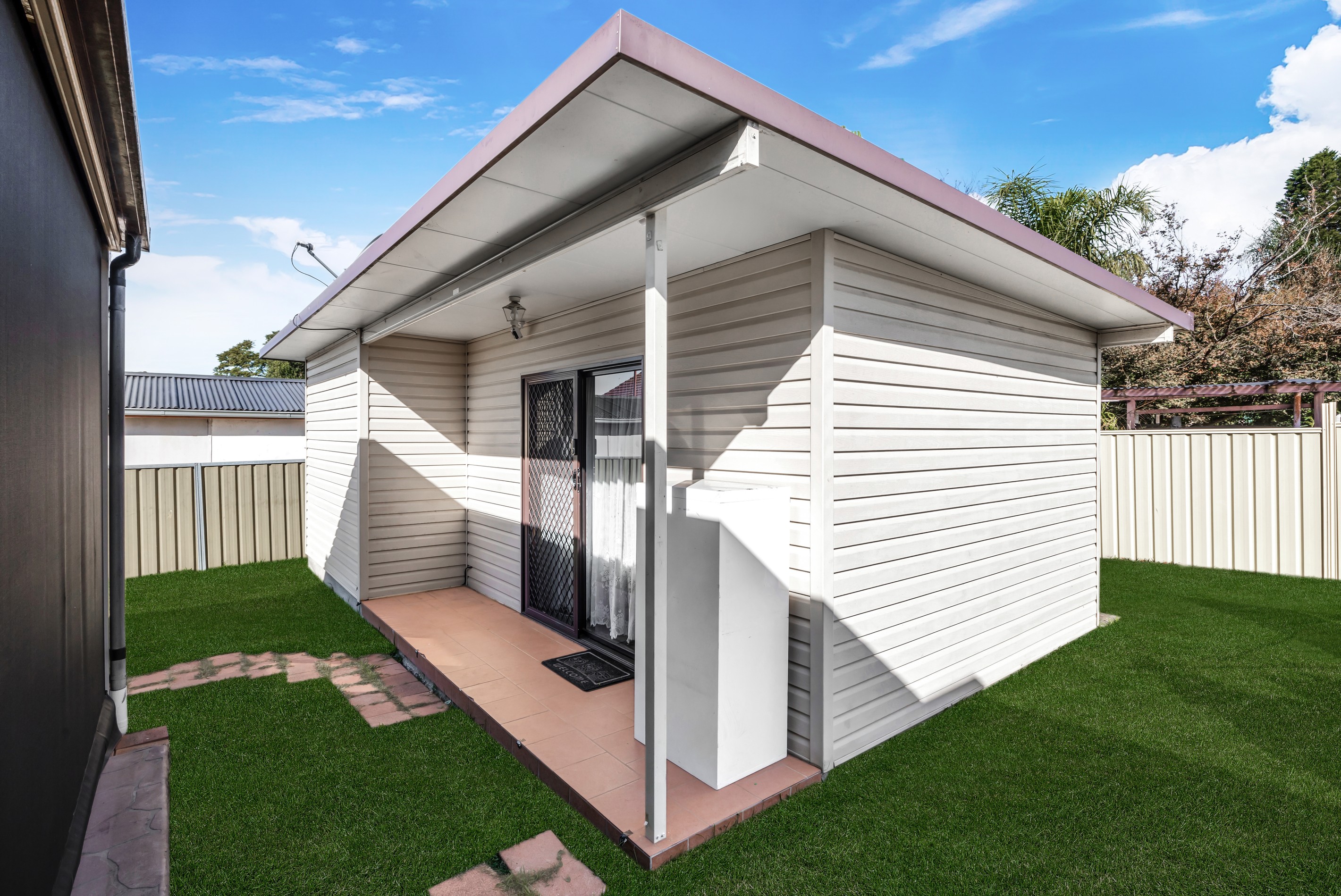 21 Dan Crescent, Colyton, NSW 2760