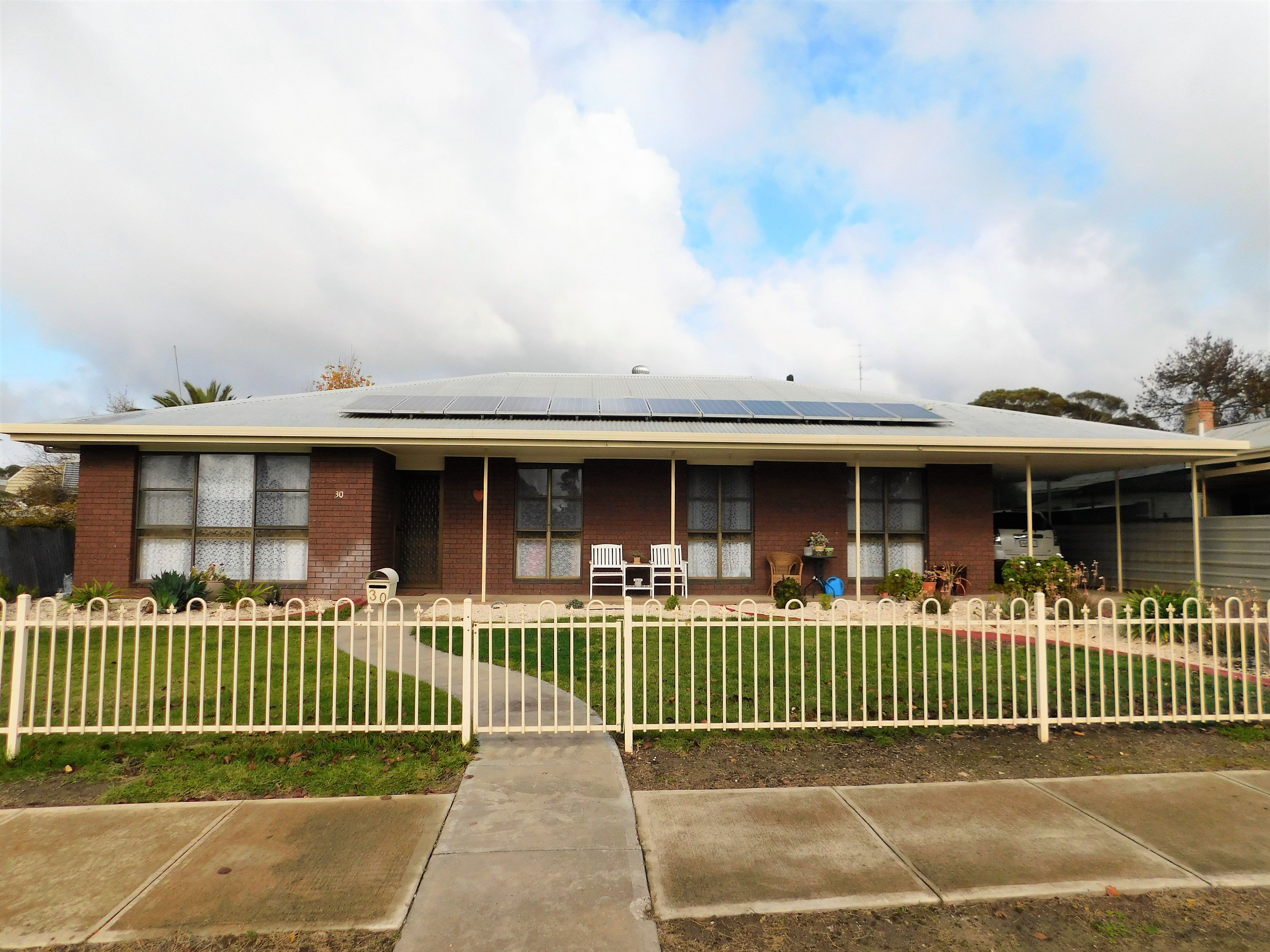 30 Crocker Street, Bordertown, SA 5268 Sold House Ray White