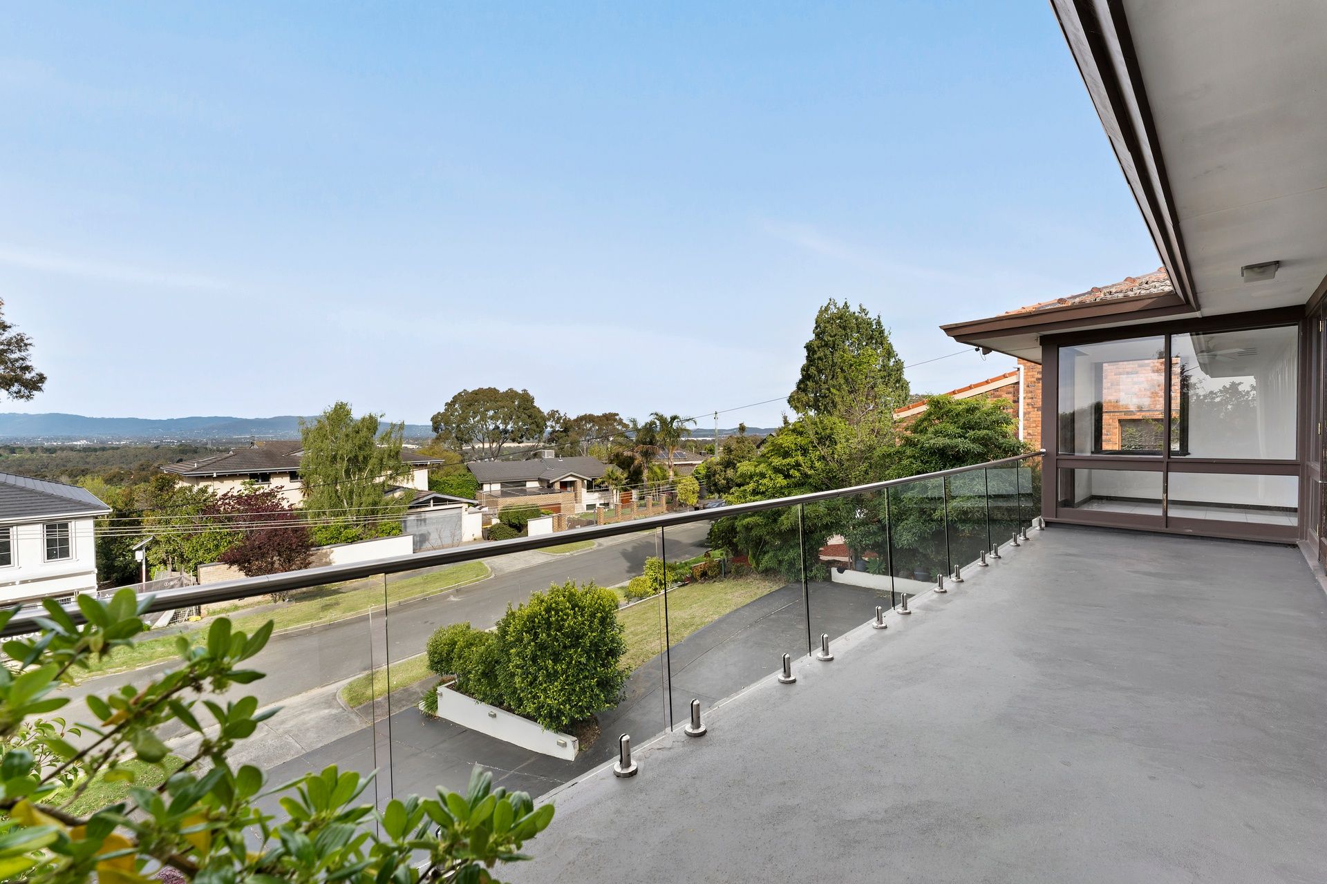 29 Rhodes Drive, Glen Waverley, VIC 3150