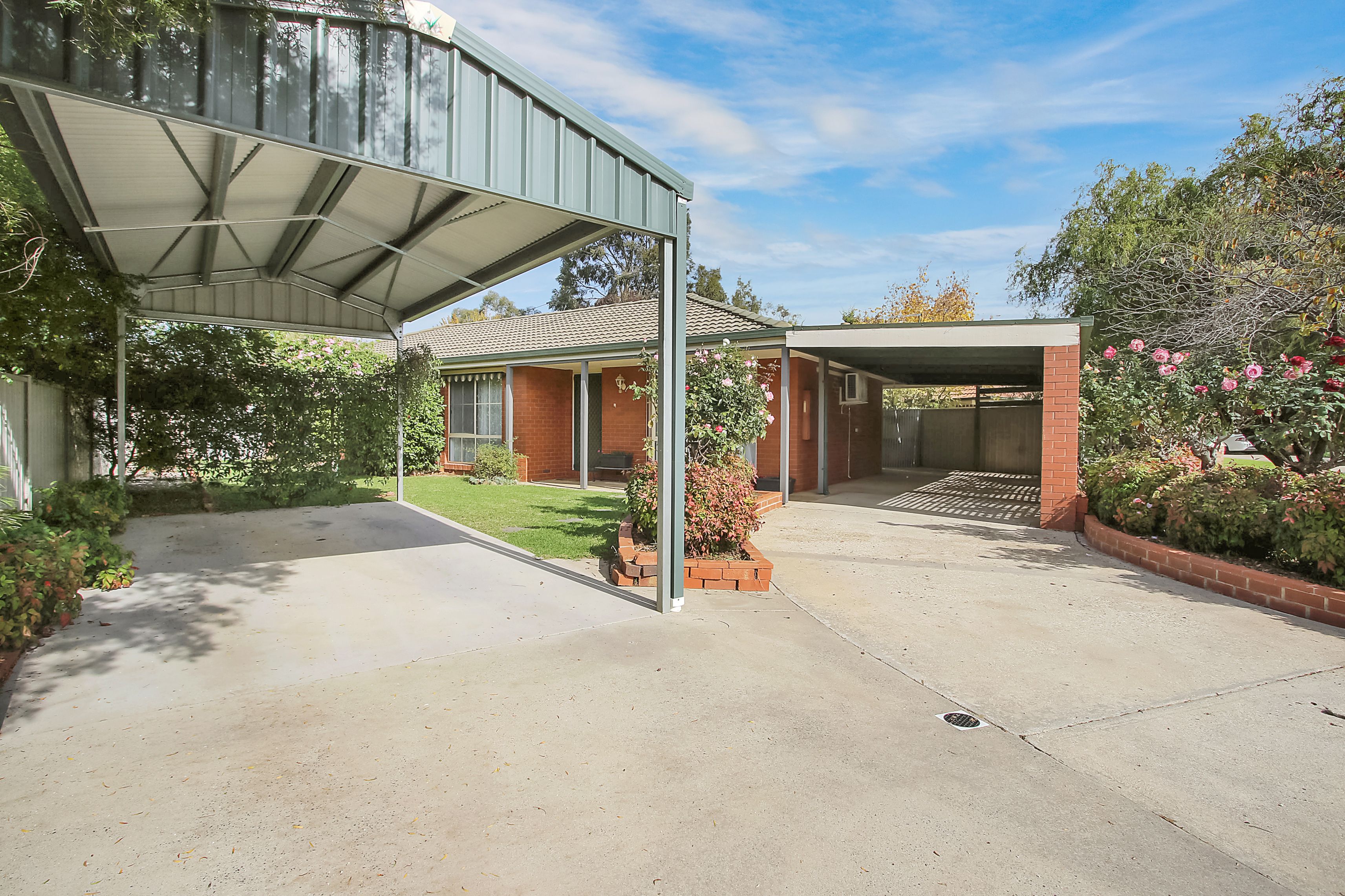 2 Goulburn Court, West Wodonga VIC 3690
