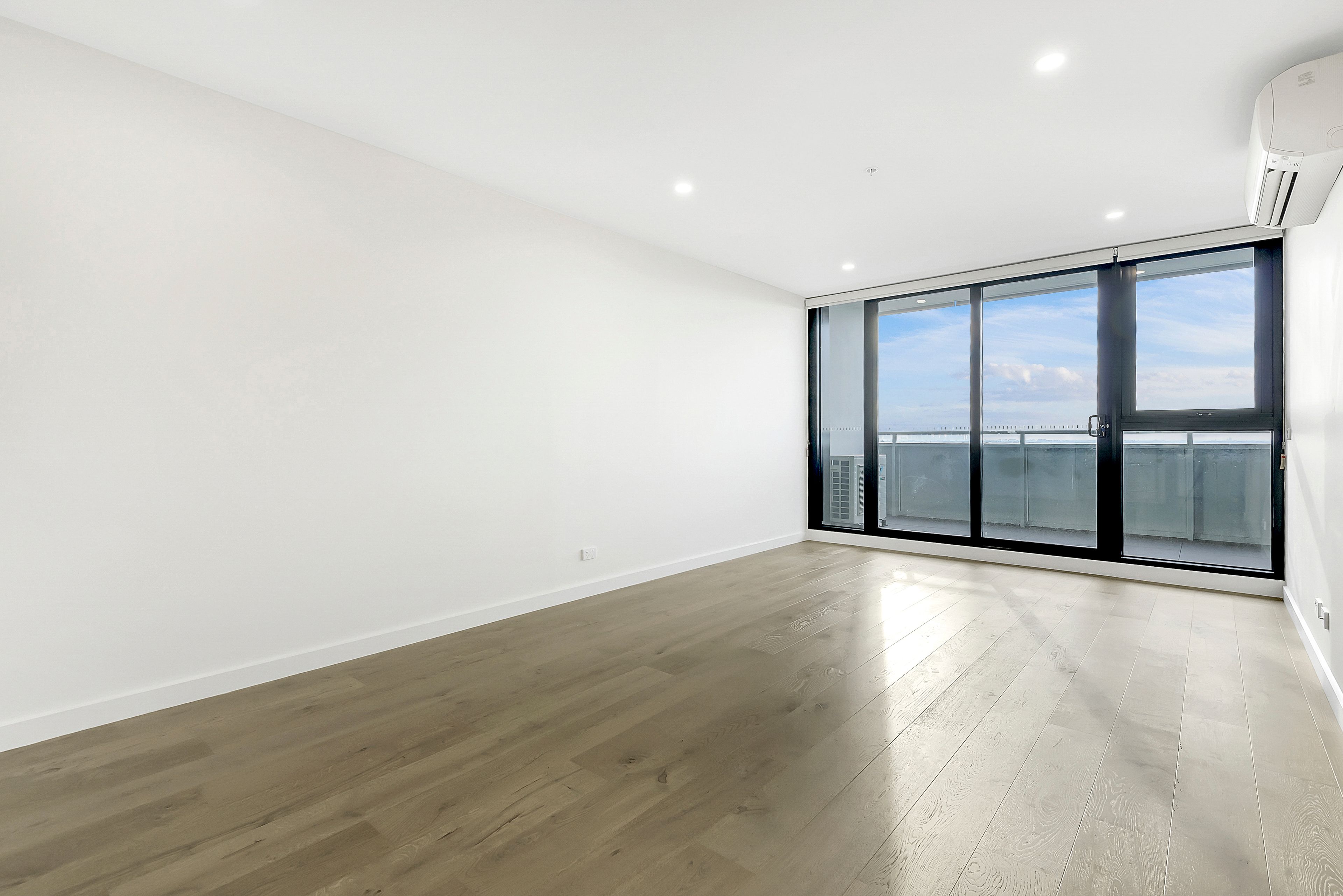 701/600 Doncaster Road, Doncaster, VIC 3108