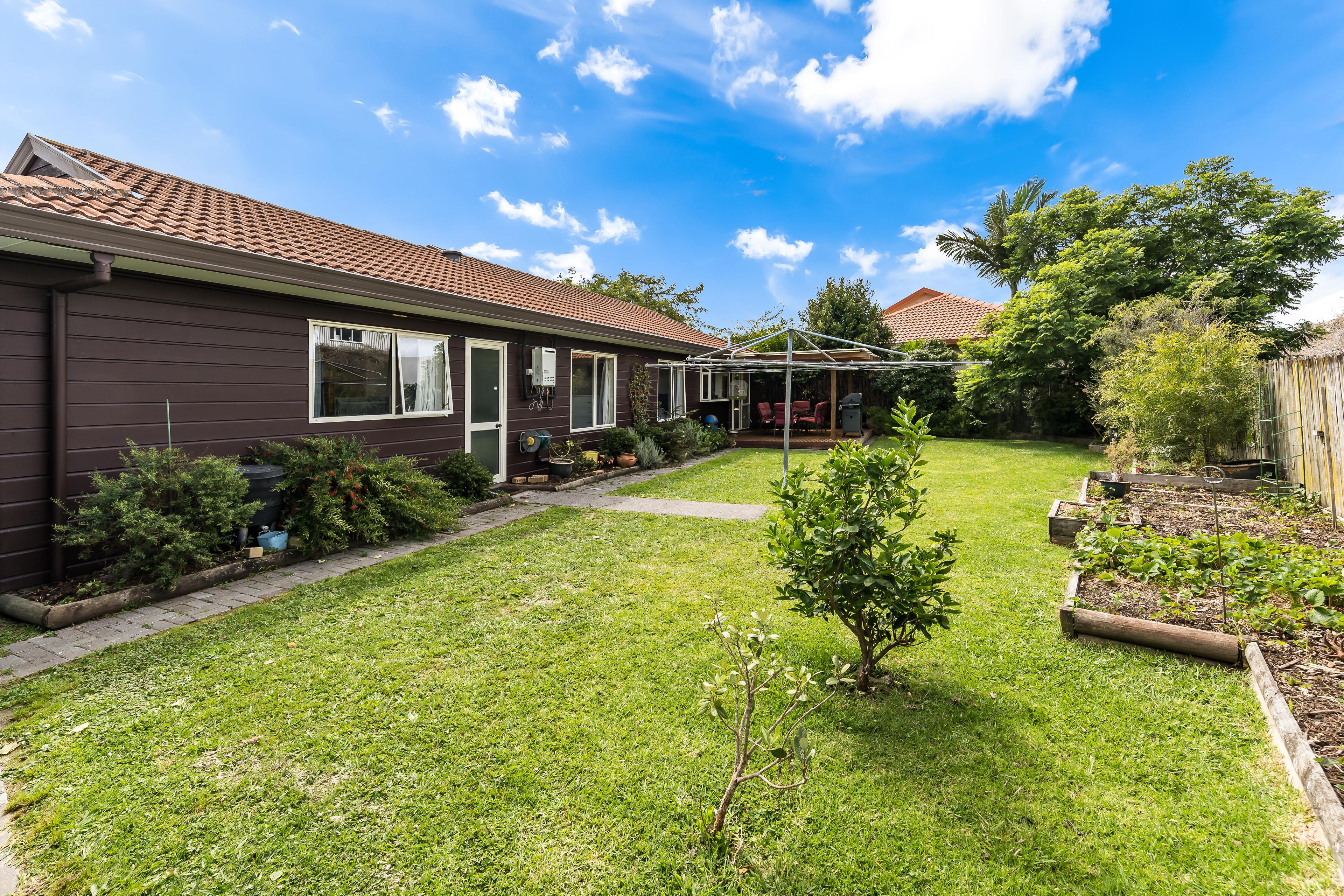 16 Tullis Place, Burswood, Manukau City