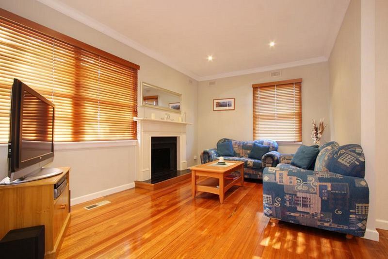 1/14 Simmonds Street, Hughesdale, VIC 3166