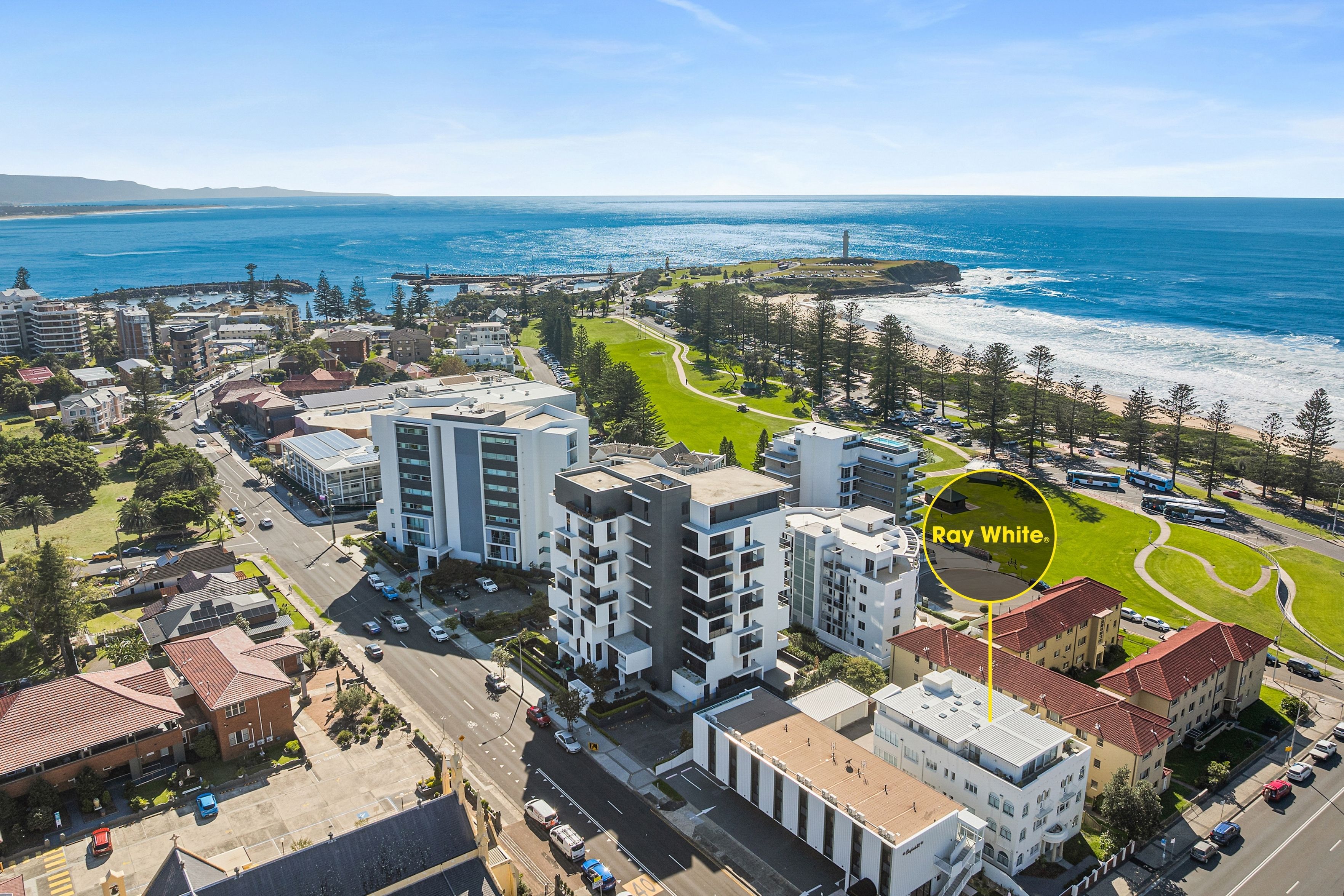 2/10 Crown Street — photo from Ray White Wollongong