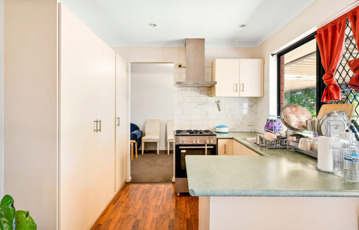 570 Bridge Road — photo 5 of 15