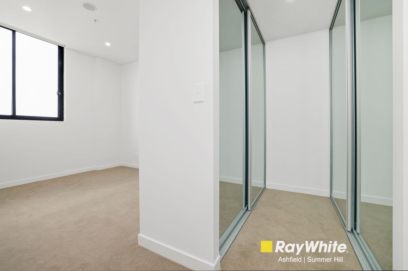 705/6-16 Victoria Street — photo 7 of 10