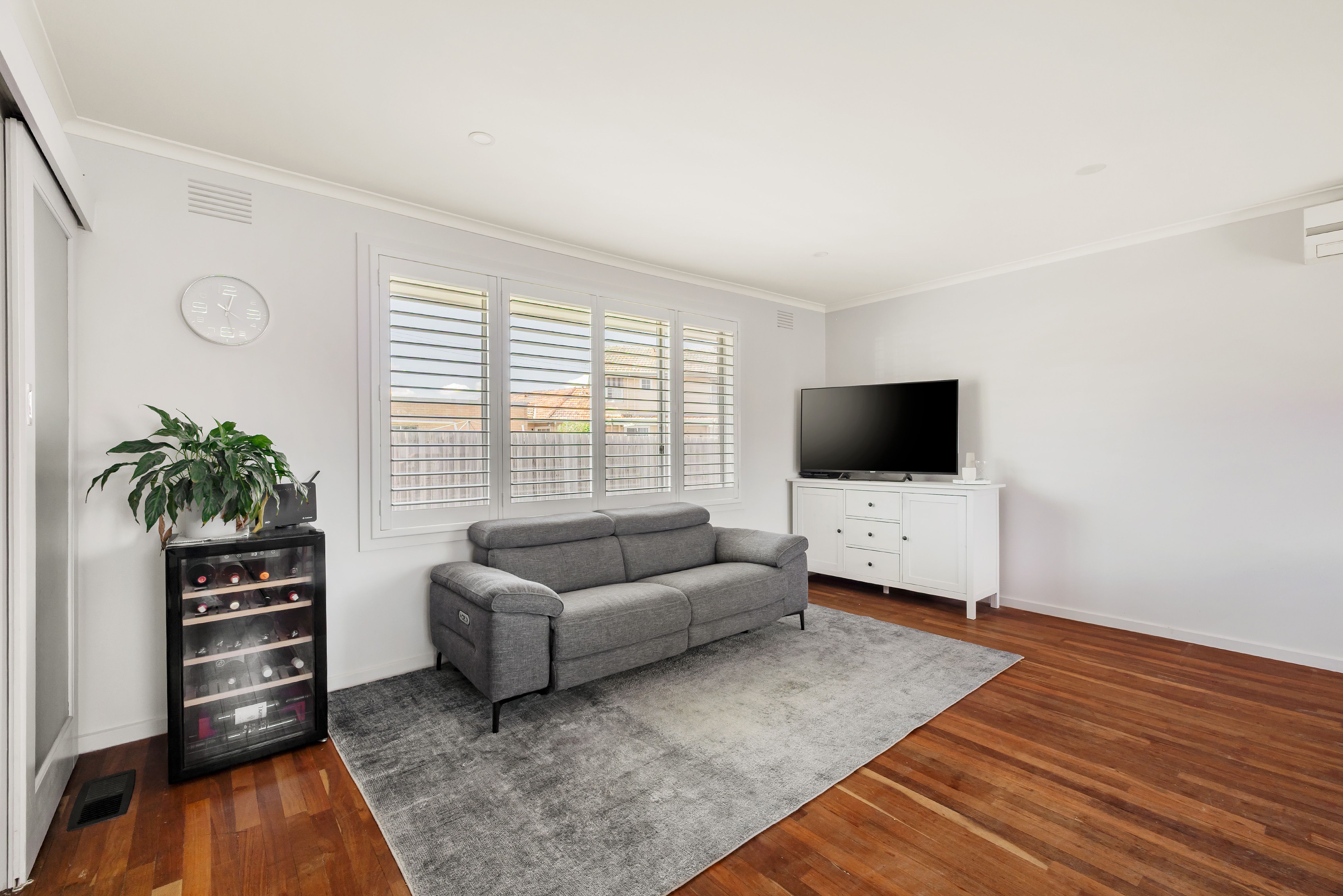 2/15 Cooley Avenue — photo 3 of 15