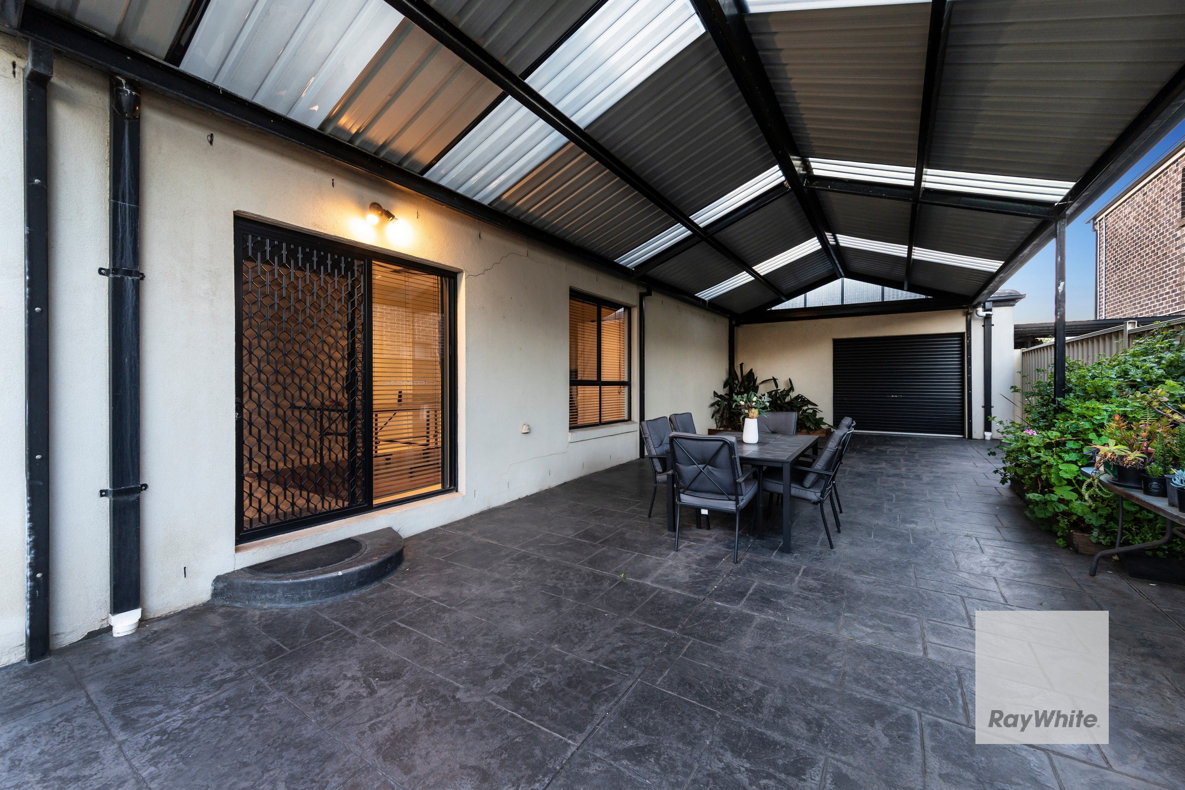 5 Burnley Grove — photo 18 of 24