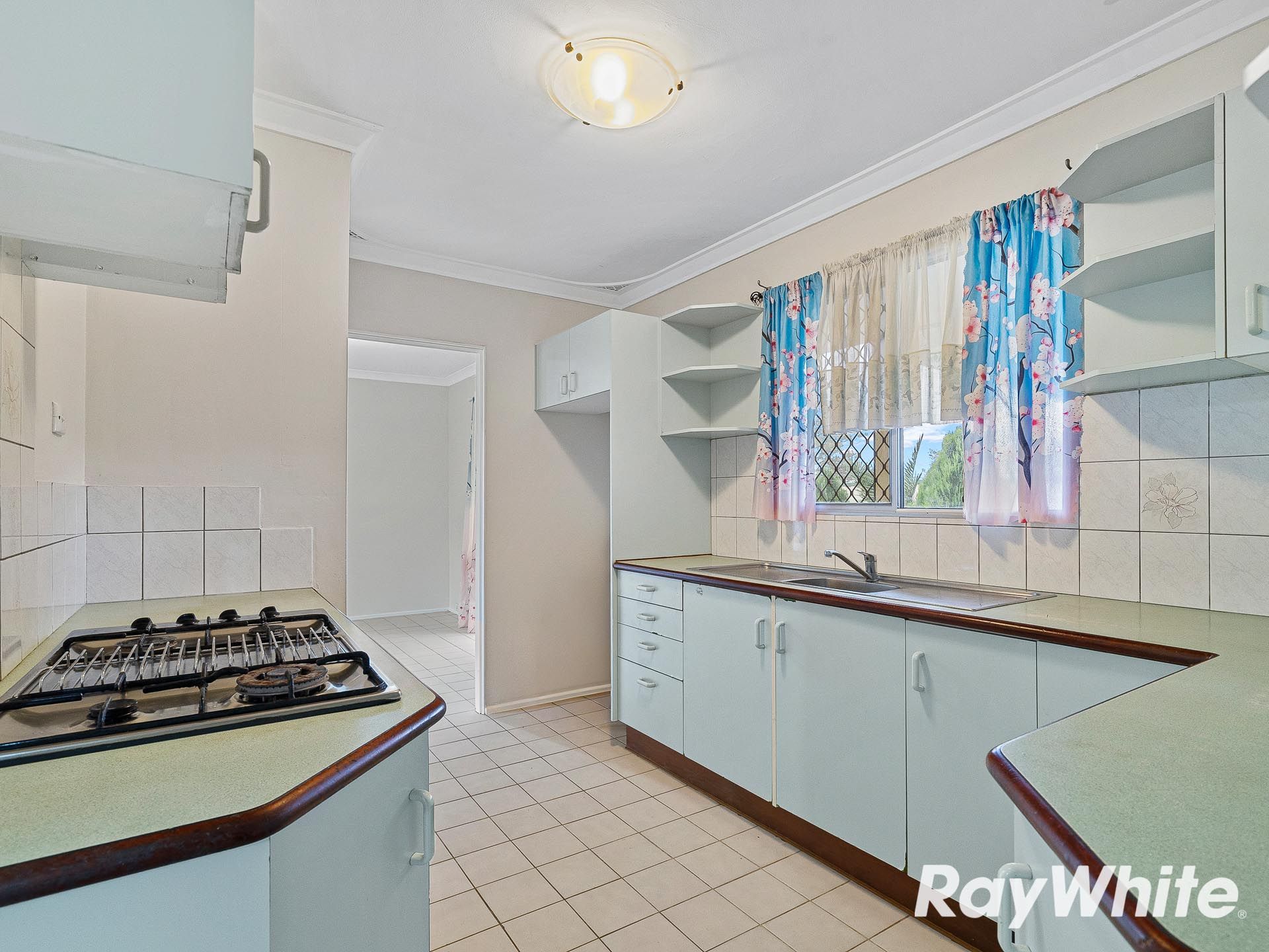 10 Hakea Place — photo 10 of 22