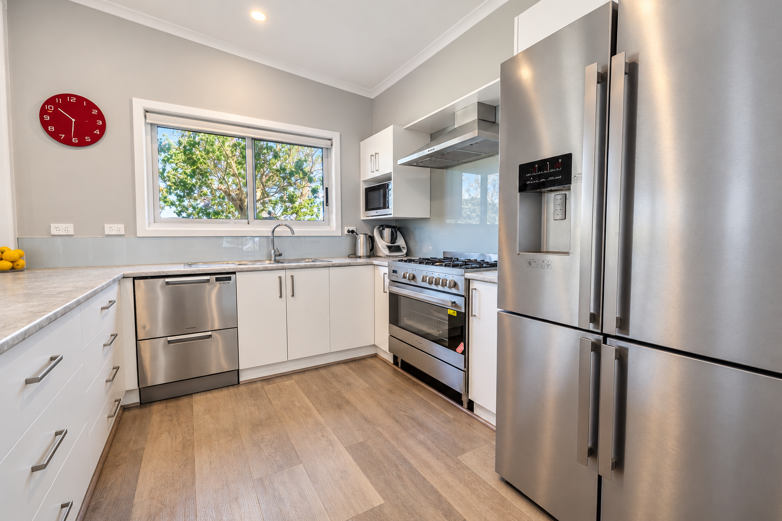 85 Howards Road — photo 9 of 28
