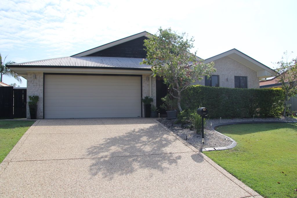 10 Lockyer Place, Pelican Waters, QLD 4551
