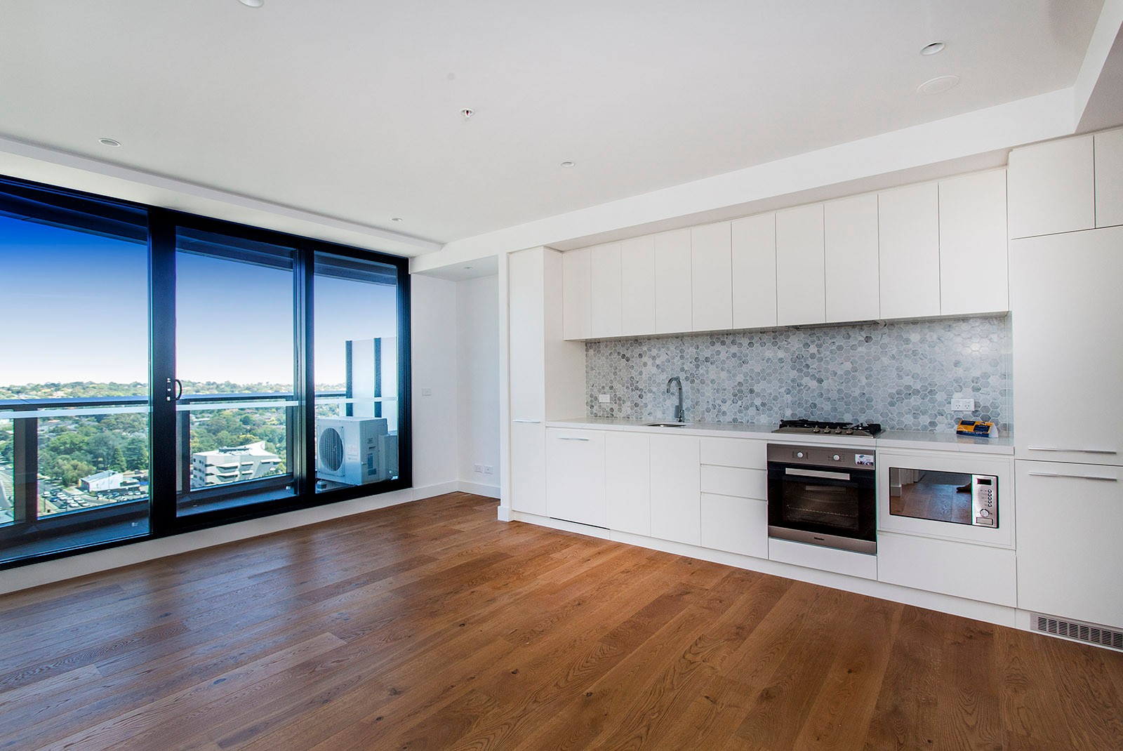 1112/850 Whitehorse Road, Box Hill, VIC 3128