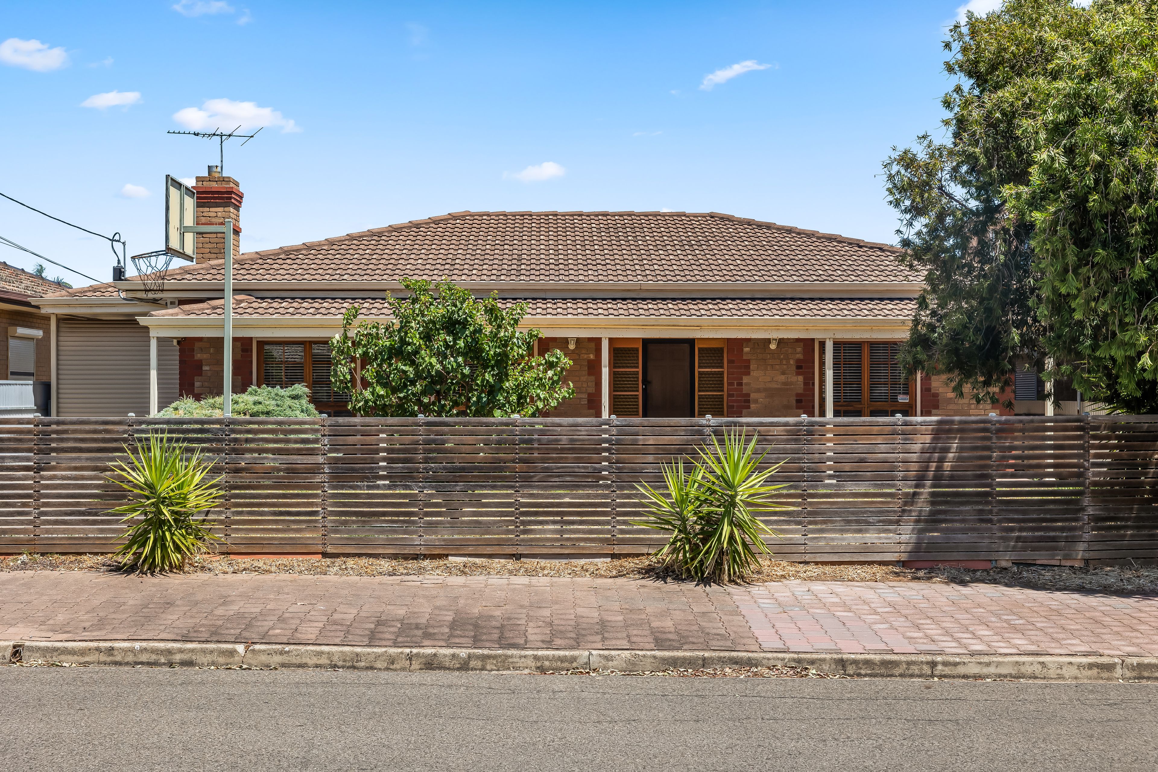 4 Gosford Street