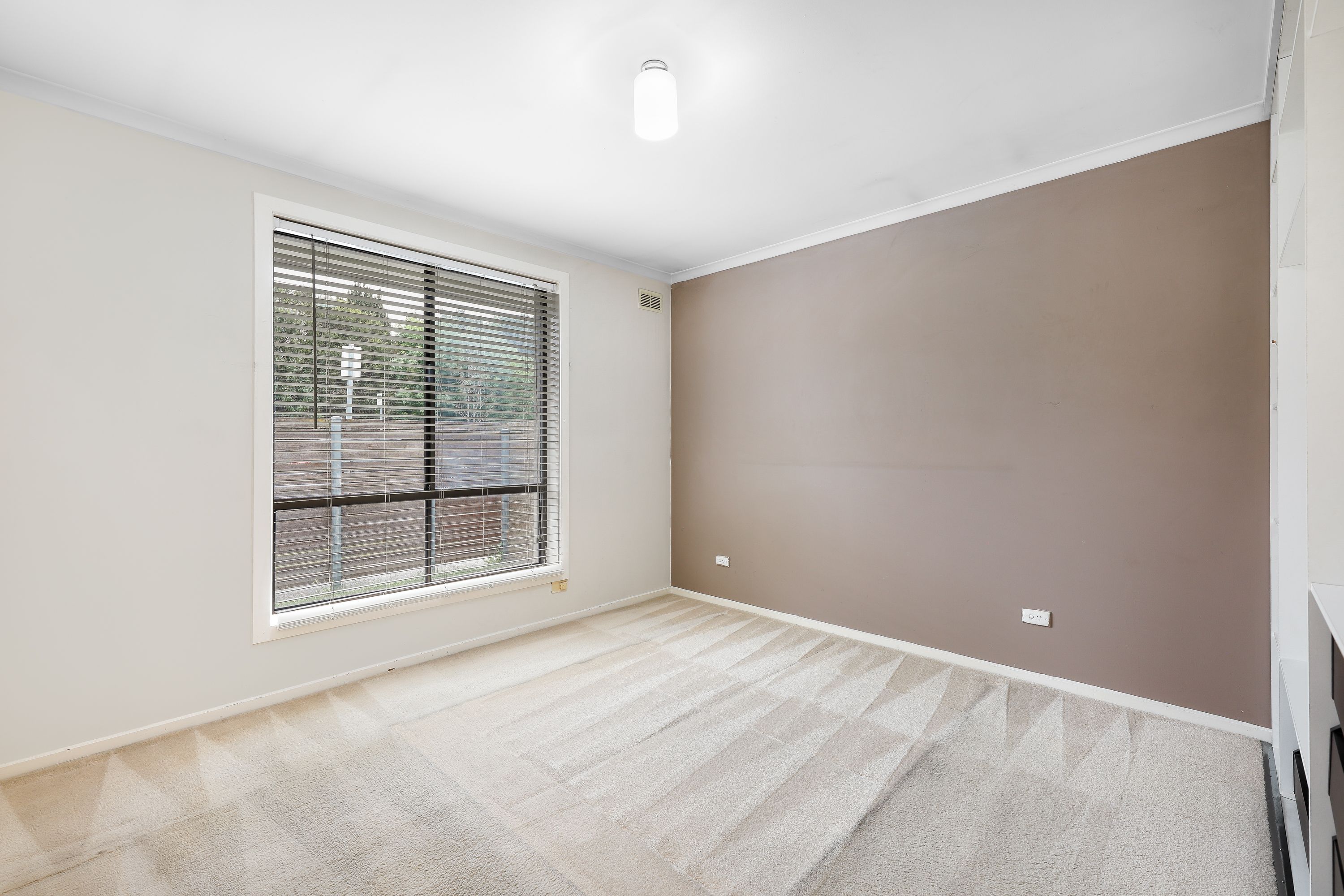 1/49 Kingston Road — photo 5 of 8
