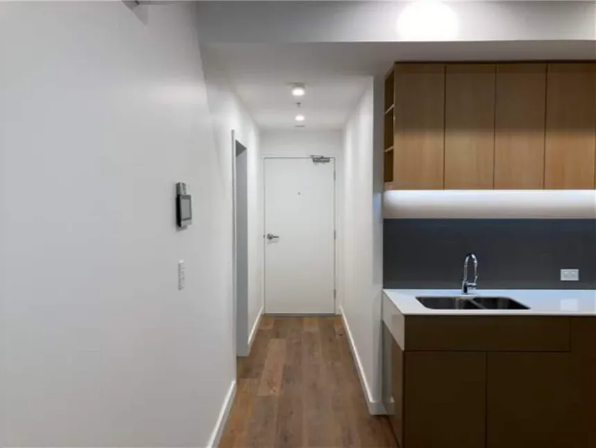 B308/25 Bigge Street — photo 3 of 6