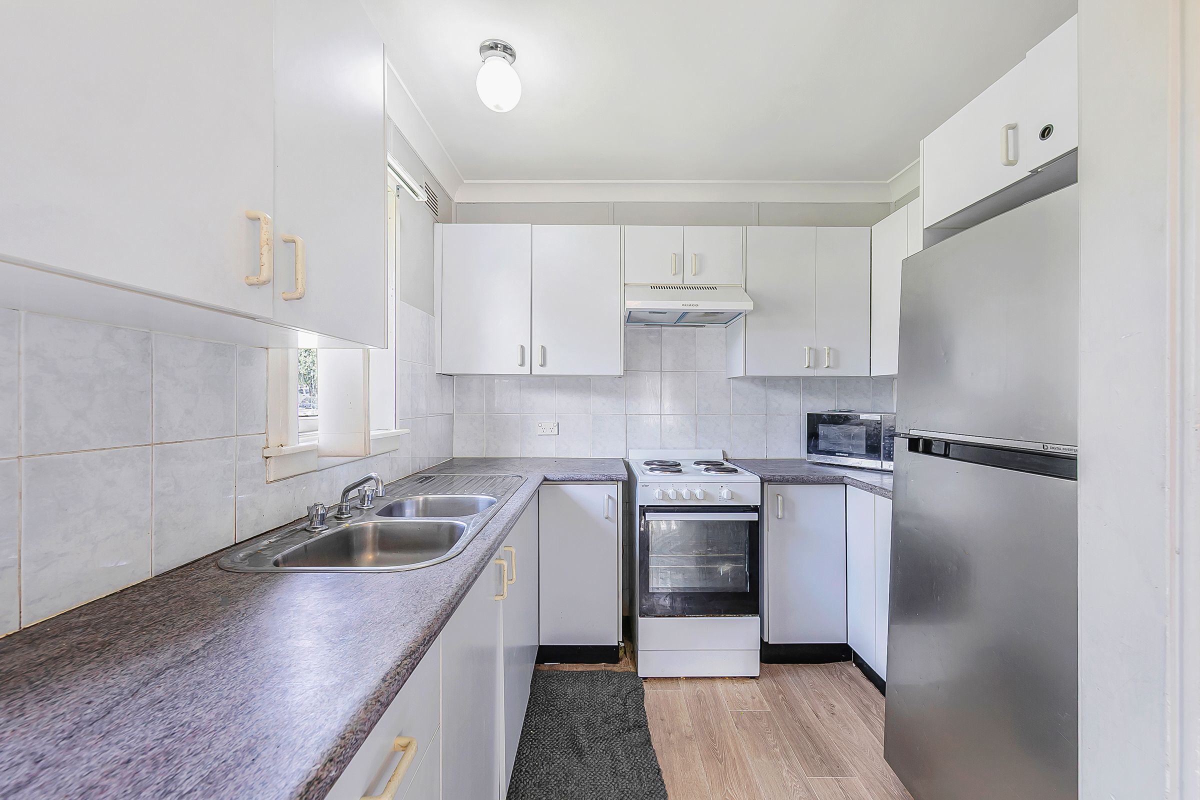 19 Mawson Road — photo 5 of 8