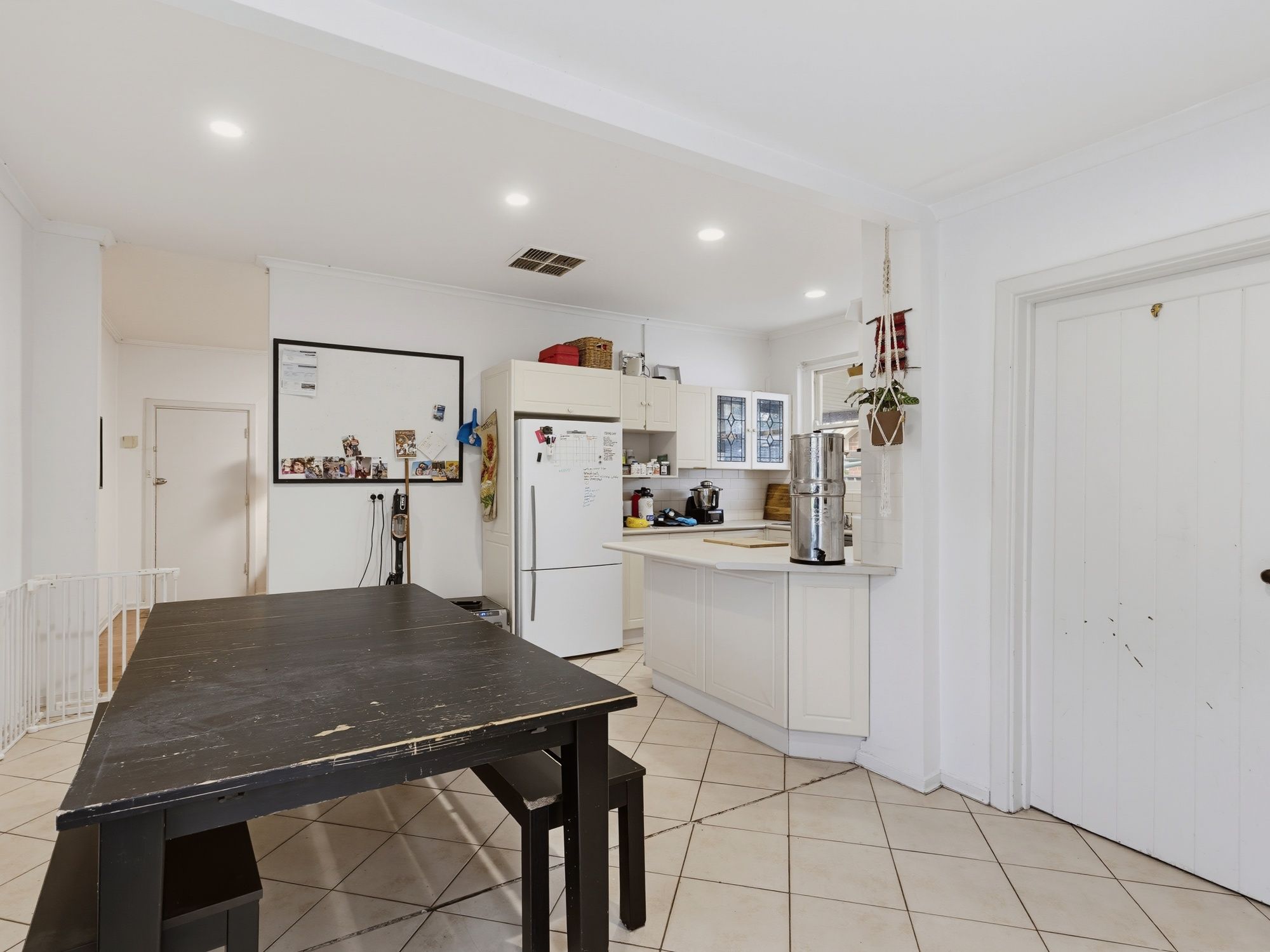 31 Lloyd Street — photo 8 of 17