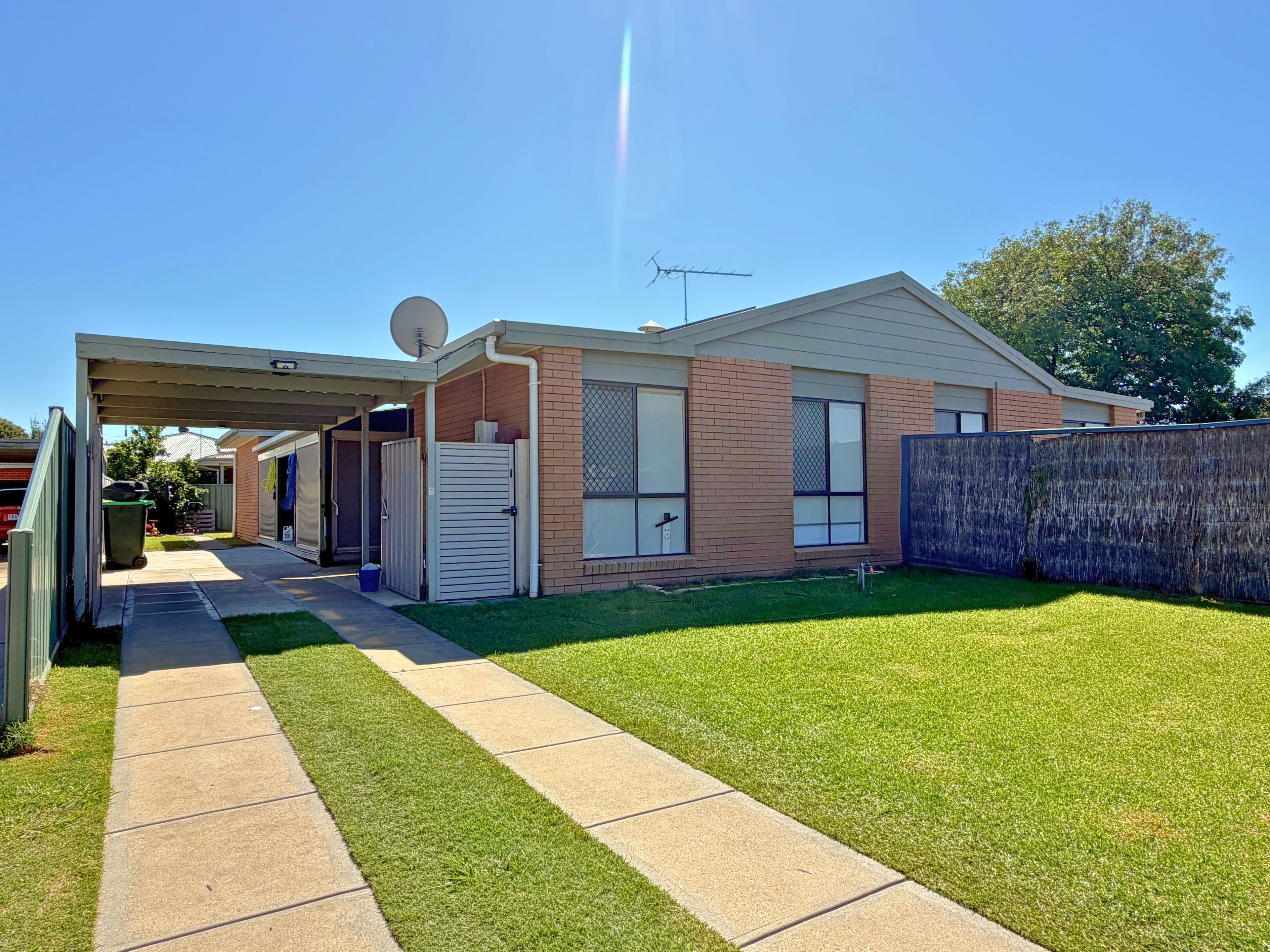 1/8 Conifer Close, Yarrawonga VIC 3730