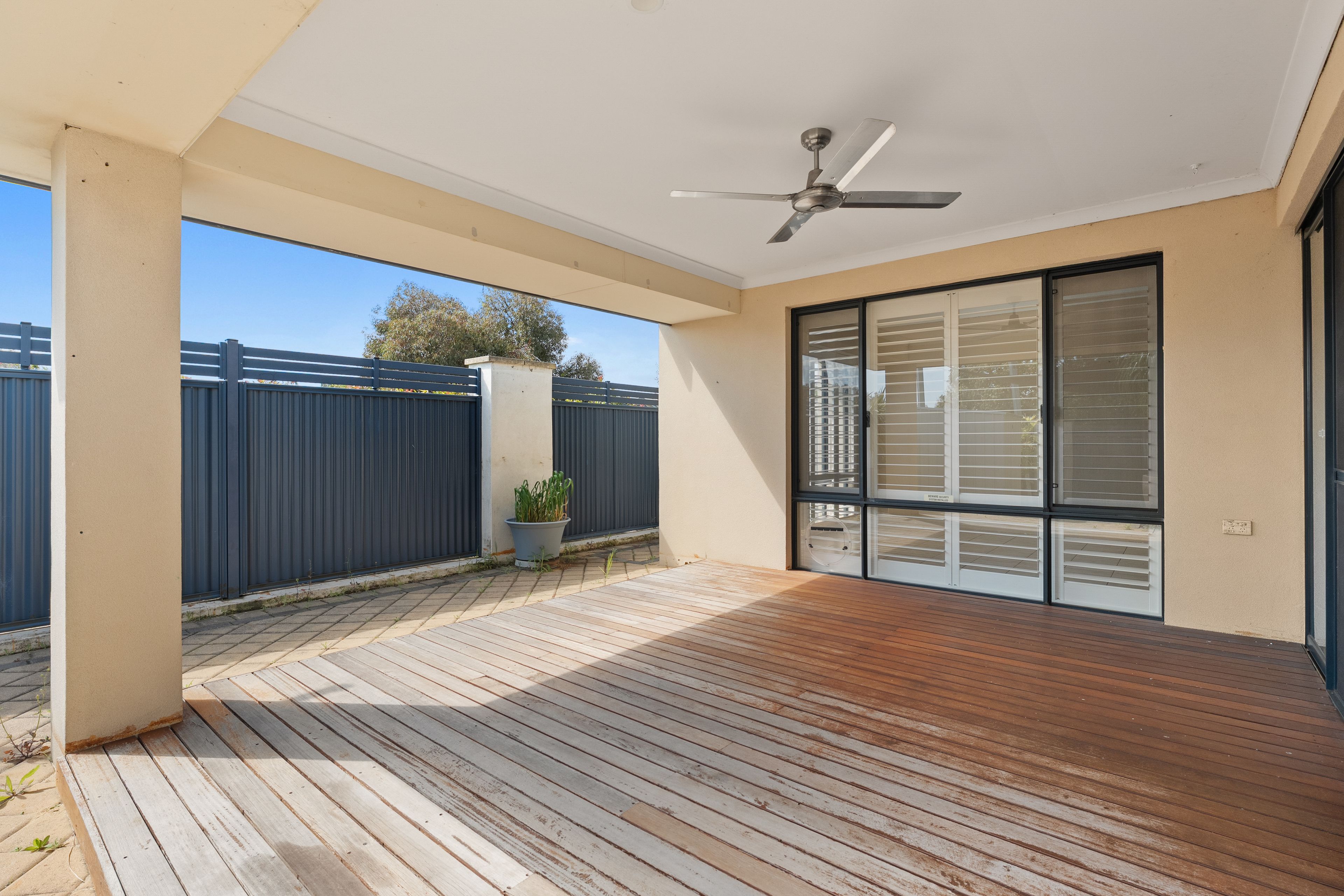 11 Linott Close — photo 25 of 30
