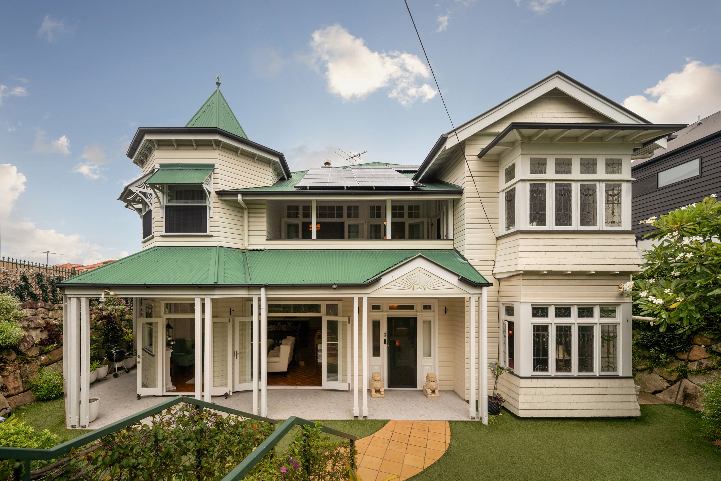 81 Hipwood Avenue, Coorparoo, QLD 4151