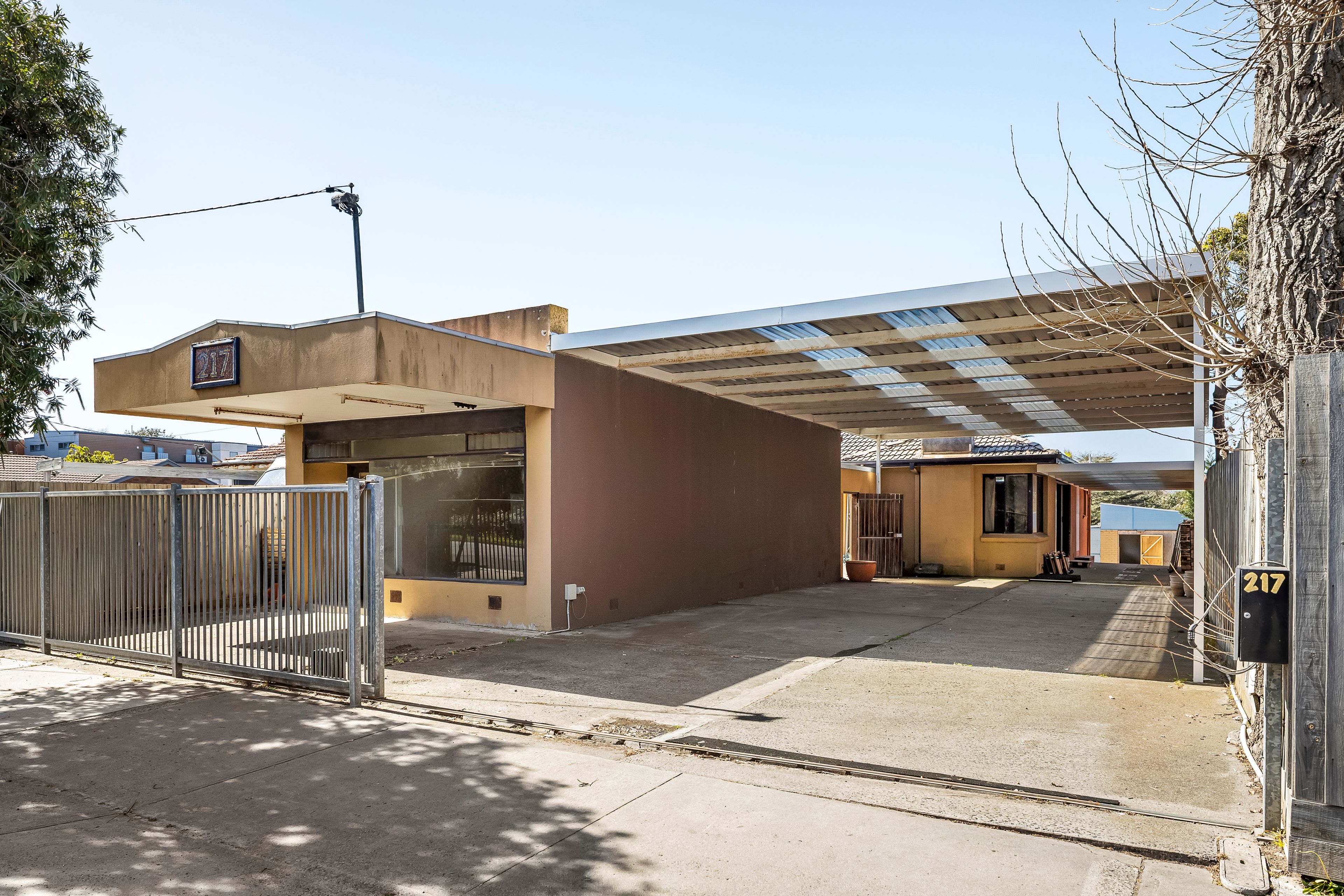 217 Nepean Highway — photo 4 of 20