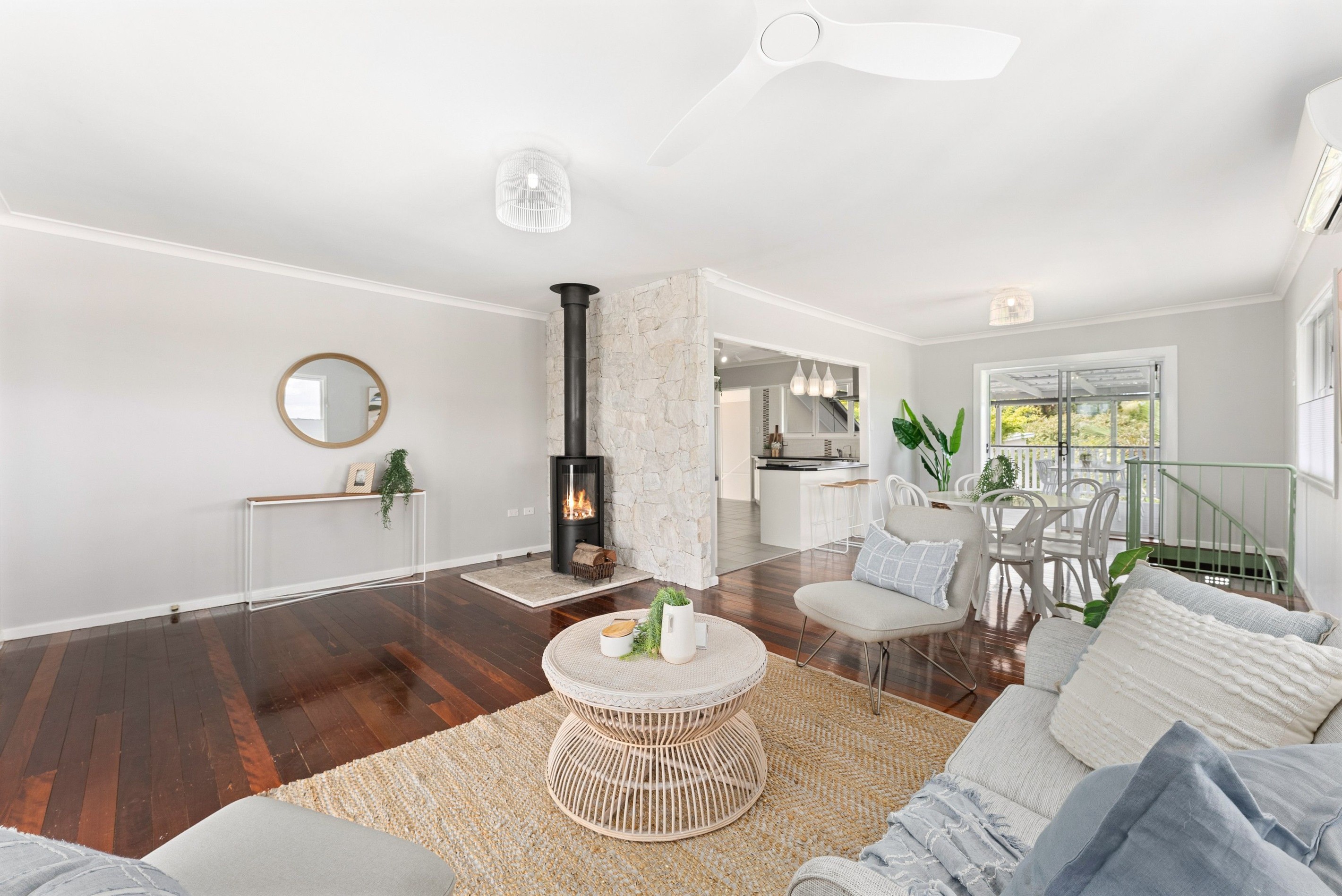 15 Farrant Street, Stafford Heights, QLD 4053