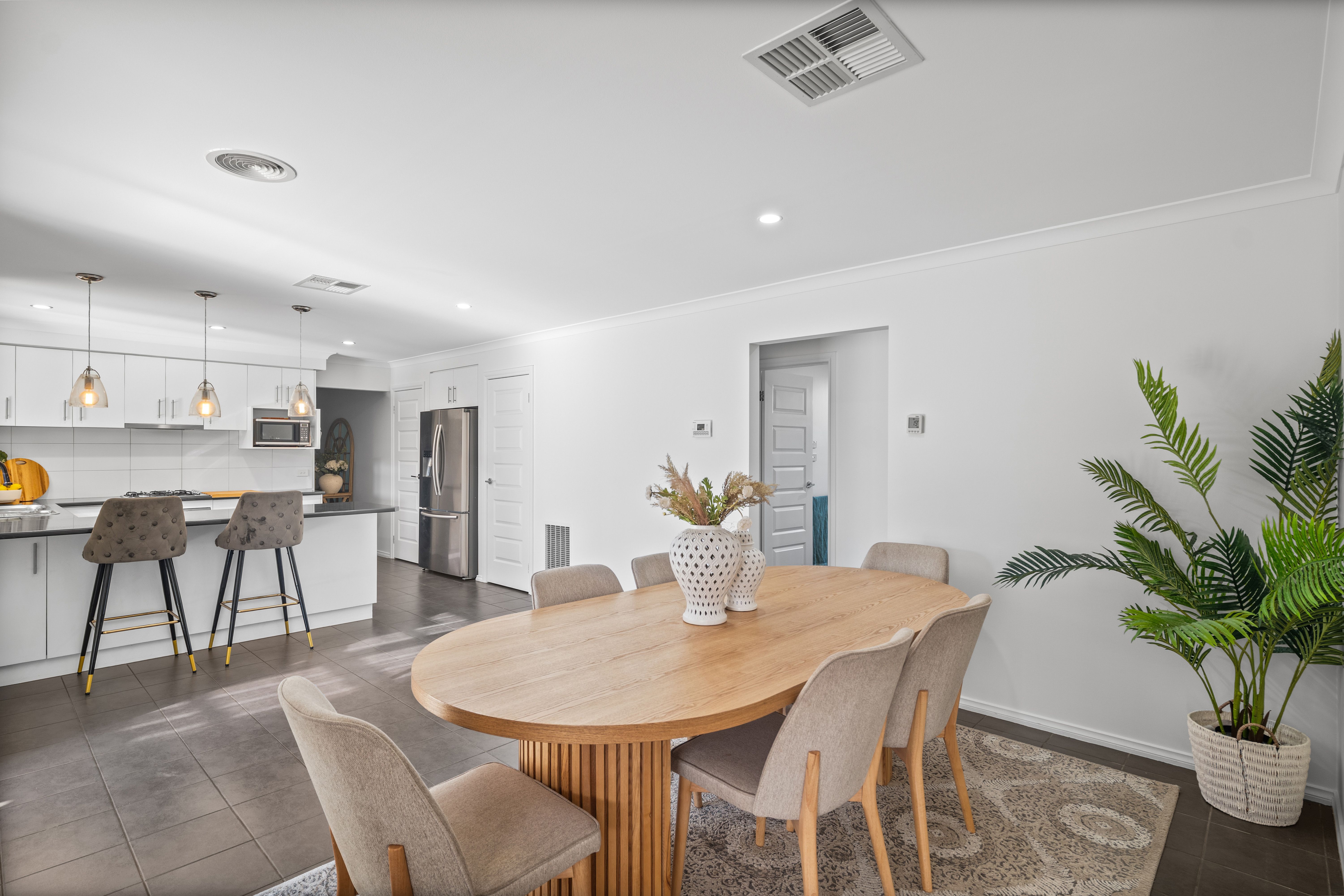 11 Ingleby Street — photo 5 of 13