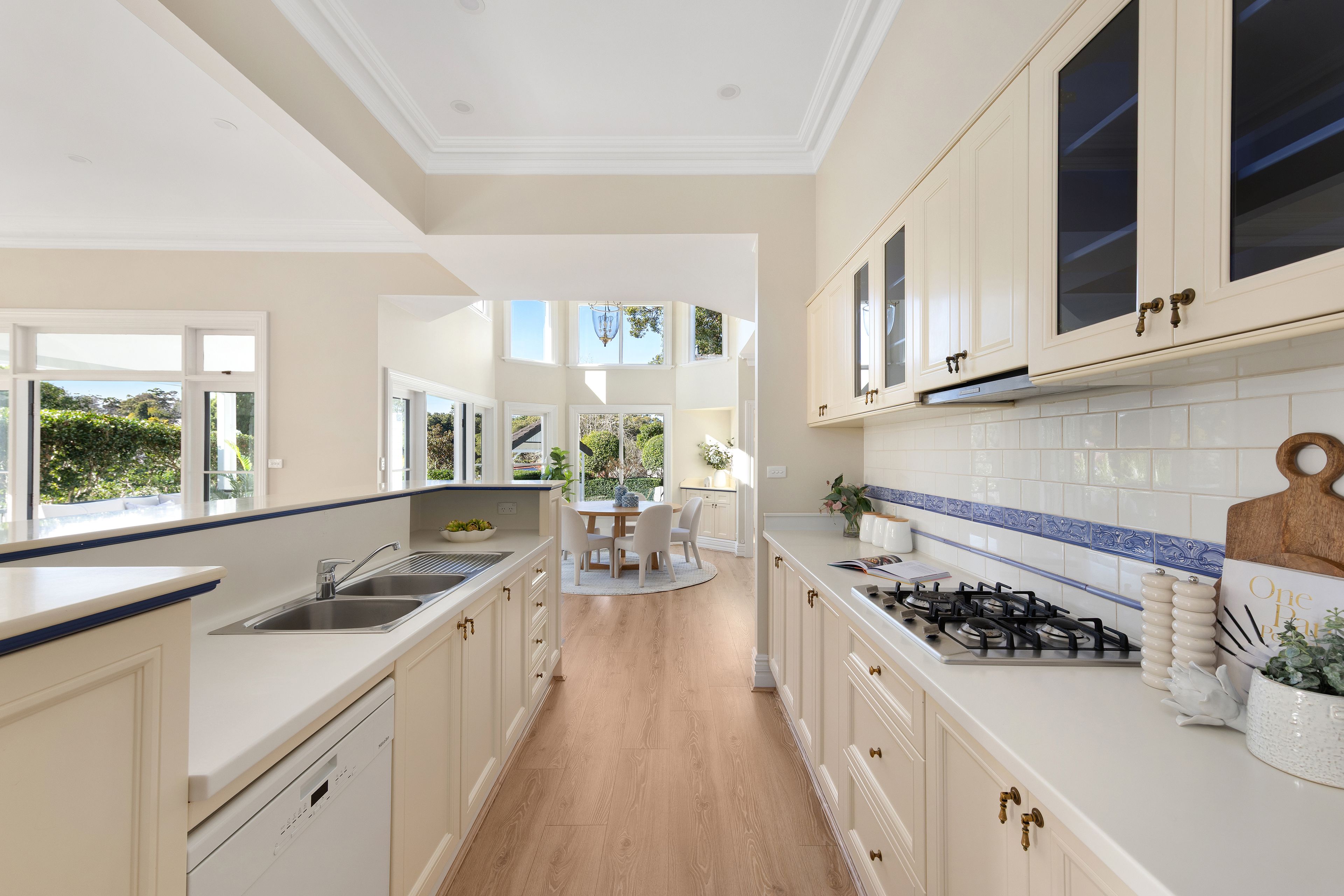 61 Roseville Avenue — photo 8 of 19