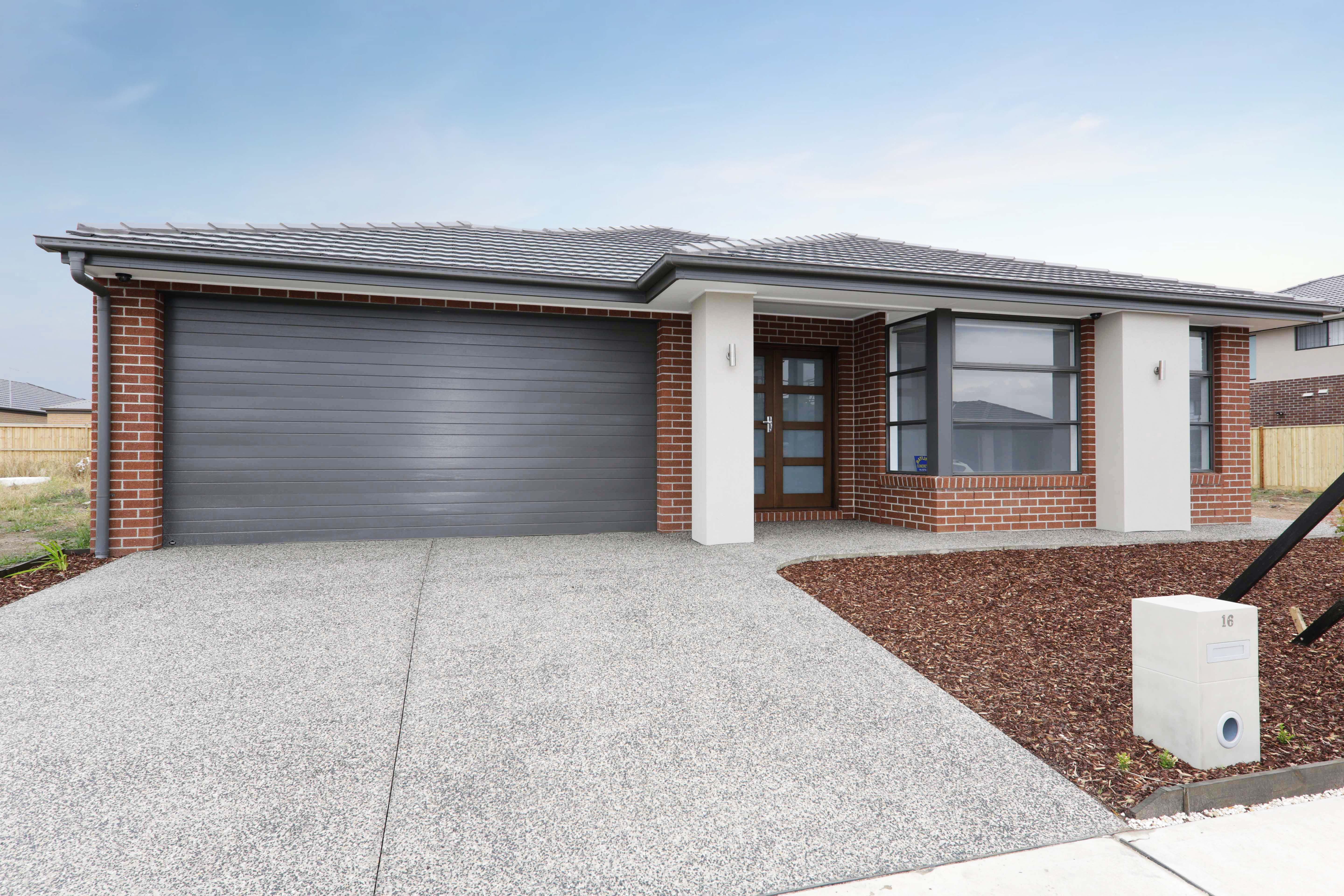 16 Trojan Crescent — photo from Ray White Berwick