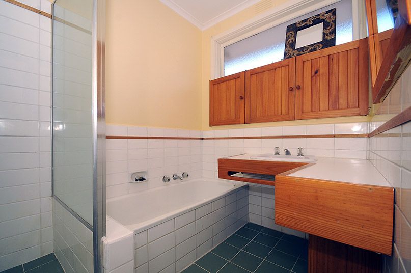36 Academy Avenue — photo 4 of 5