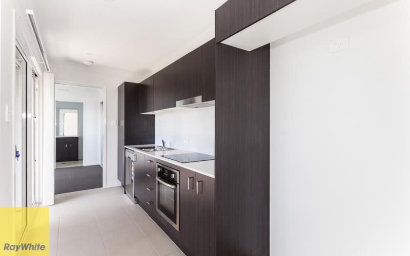 2/30 Daintree Court, Park Ridge, QLD 4125