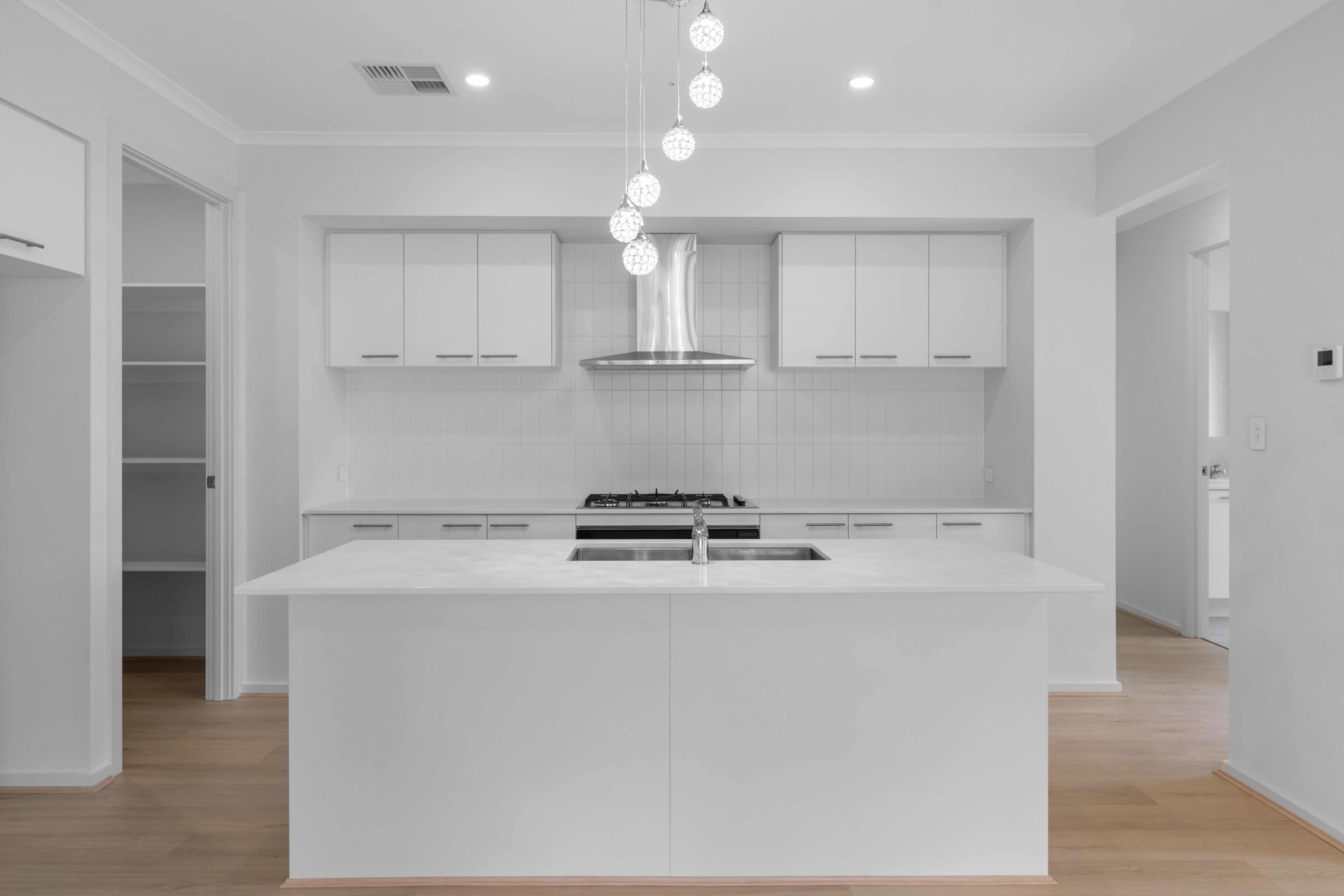 35 Murray Avenue — photo 3 of 16