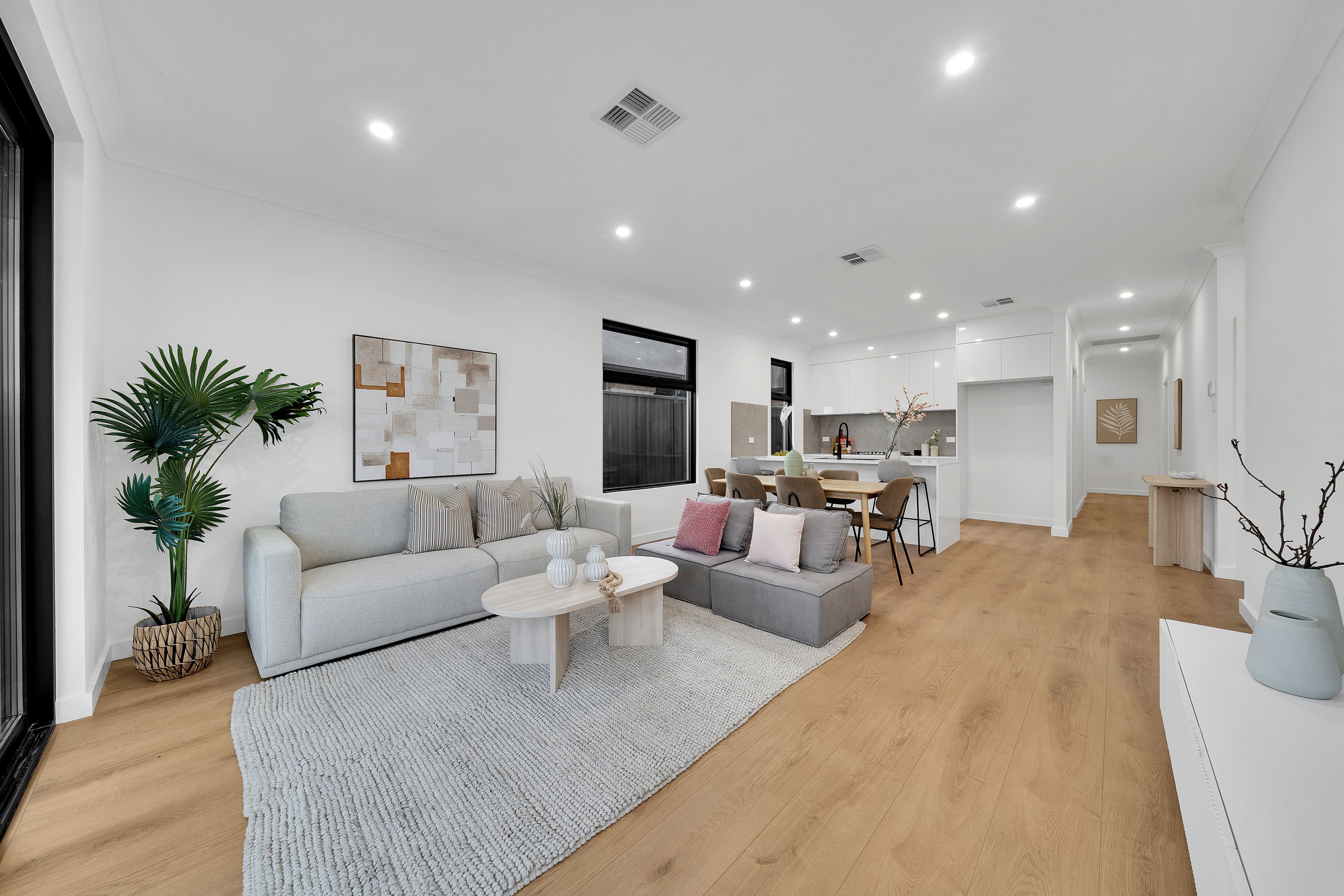 18 Amelie Avenue — photo 8 of 28