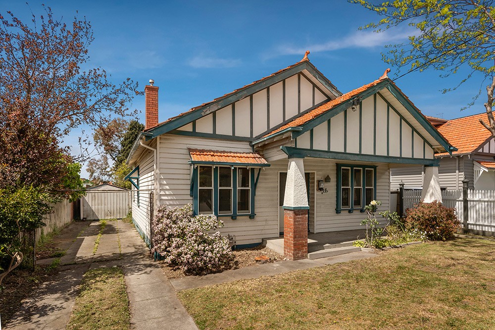 16 Ferry Crescent, Brunswick West, VIC 3055