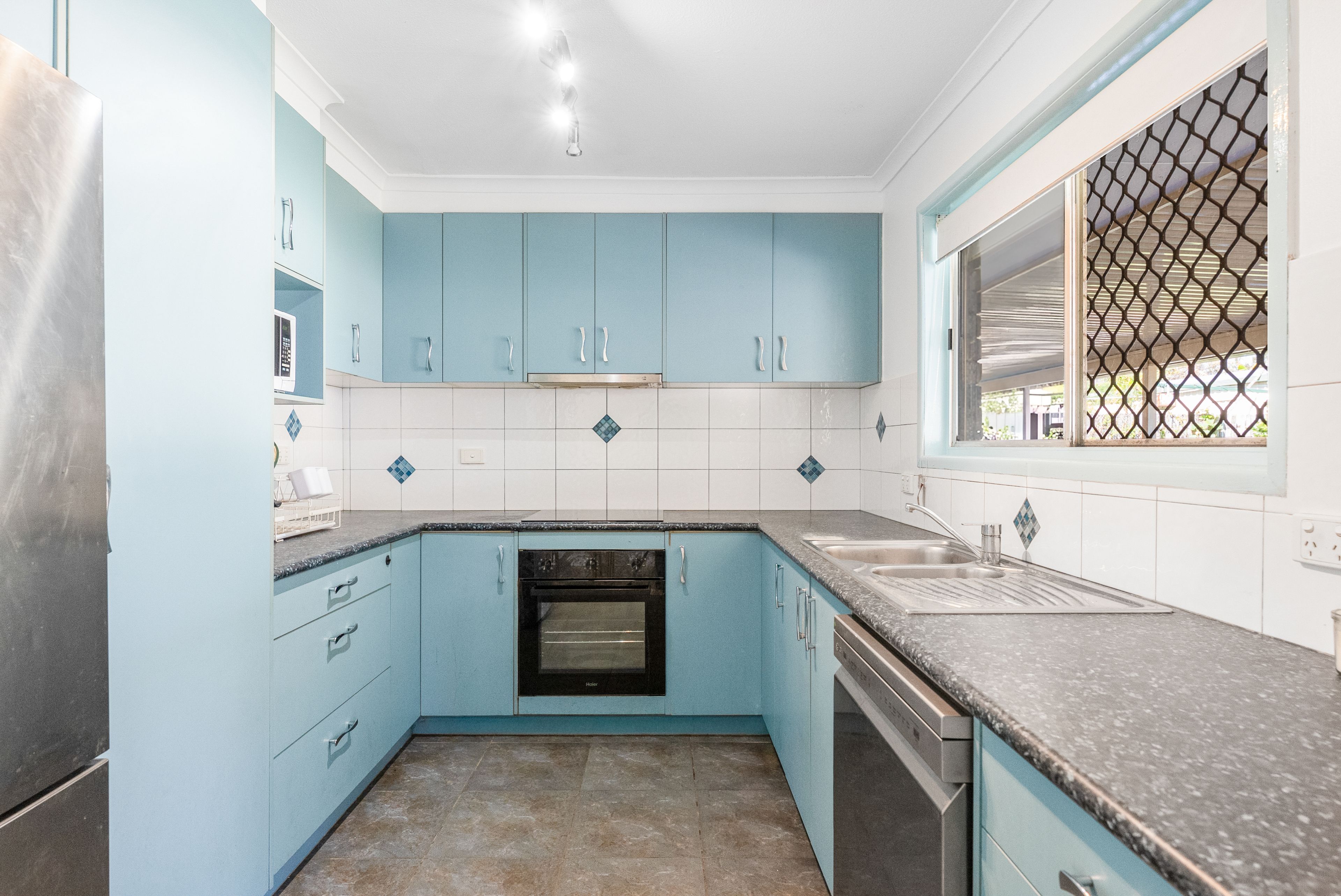 831 Kingston Road — photo 6 of 15