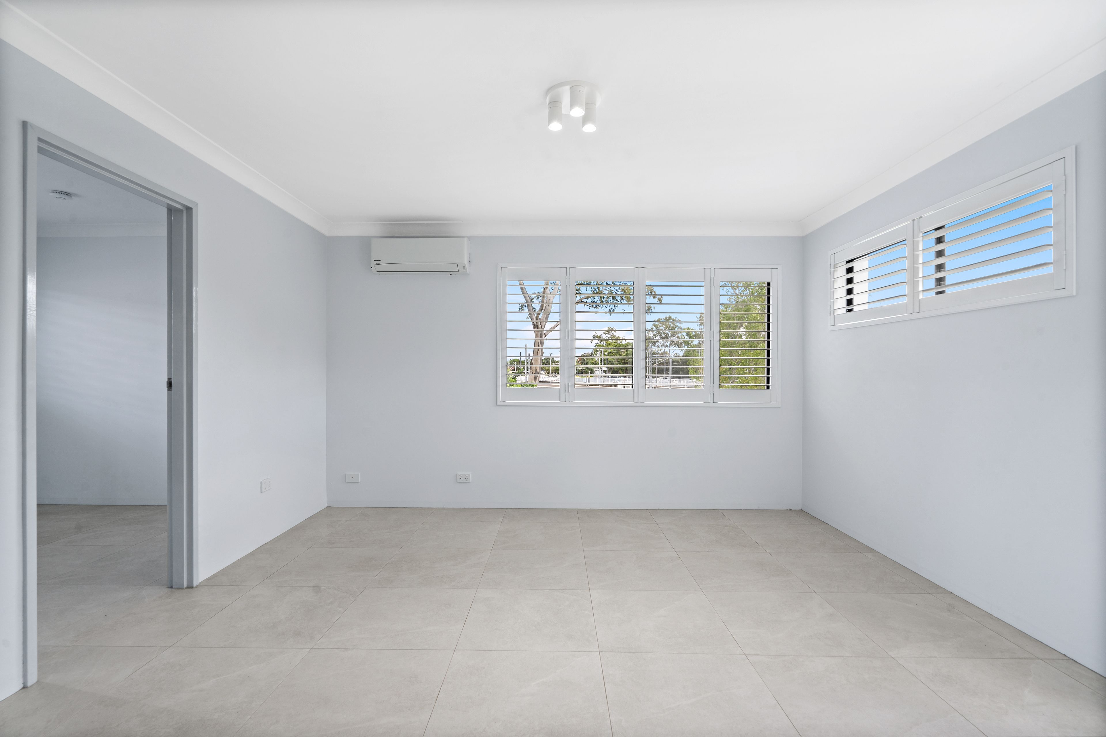 7/32 Grasspan Street — photo 3 of 18