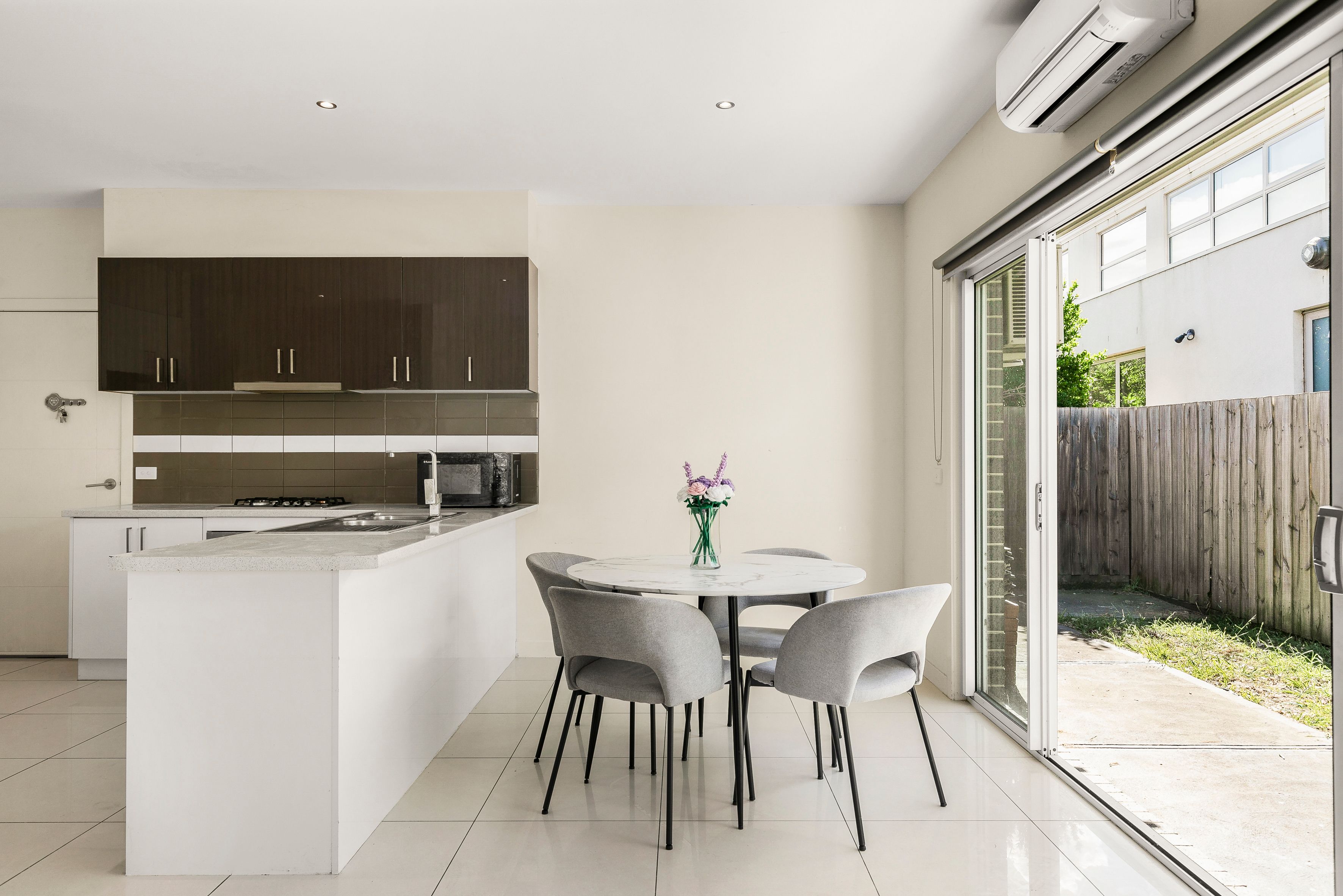 1/10 Dhemre Place — photo 6 of 17