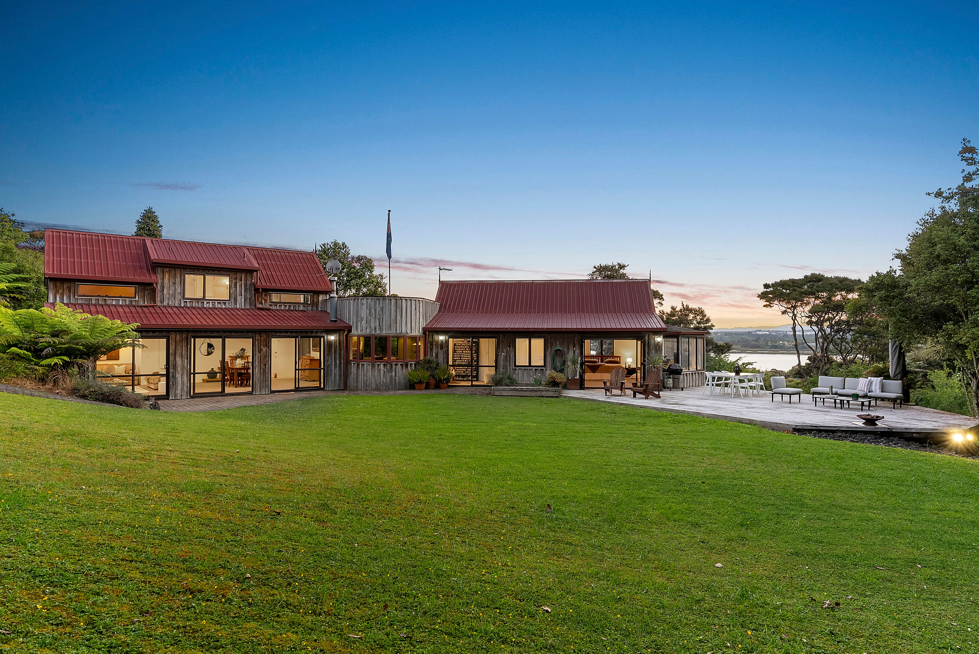 48 Attwood Road, Paremoremo, North Shore City 0632 Sold House Ray