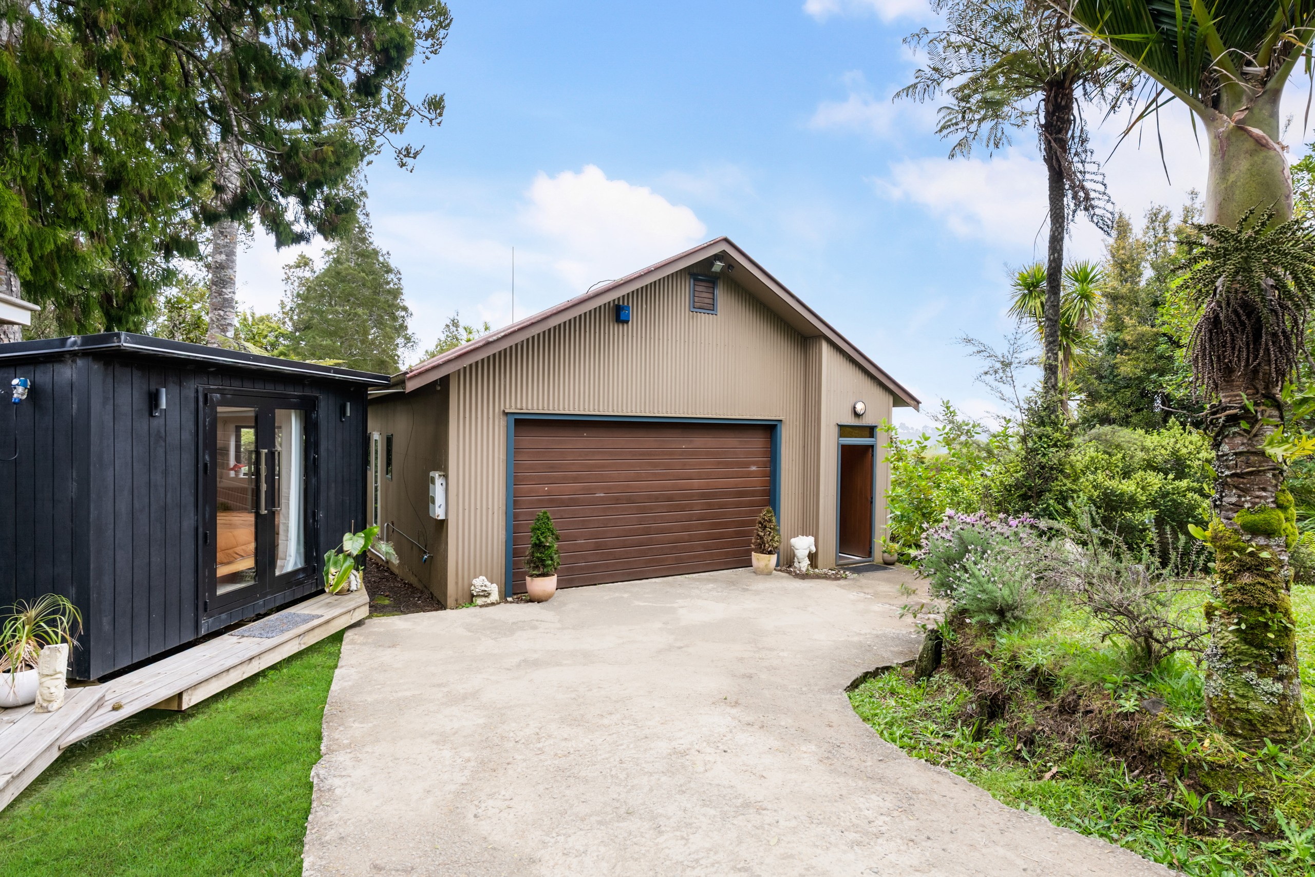 152 Caton Road, Waitakere, Waitakere City