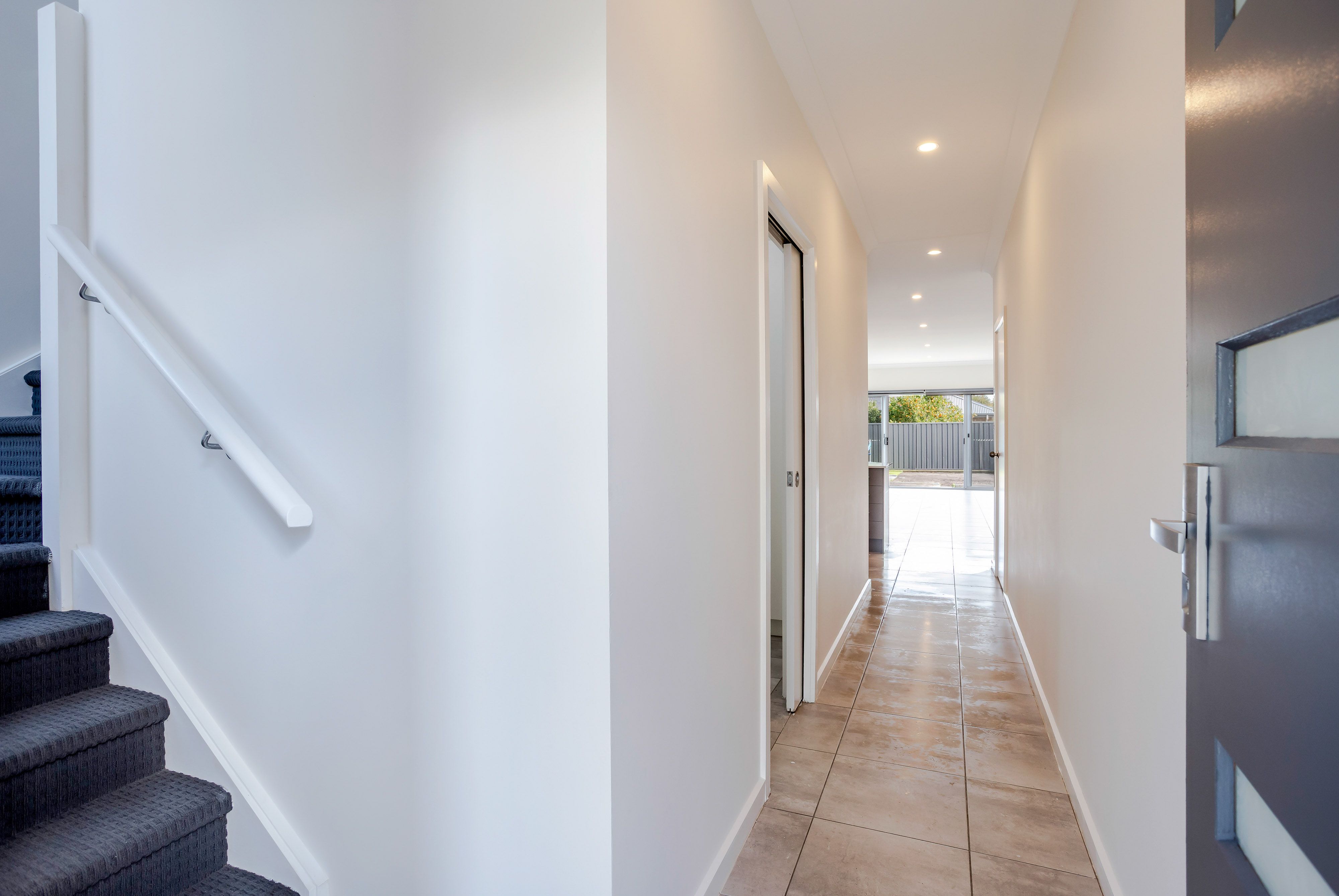 20 Walter Avenue — photo 5 of 12