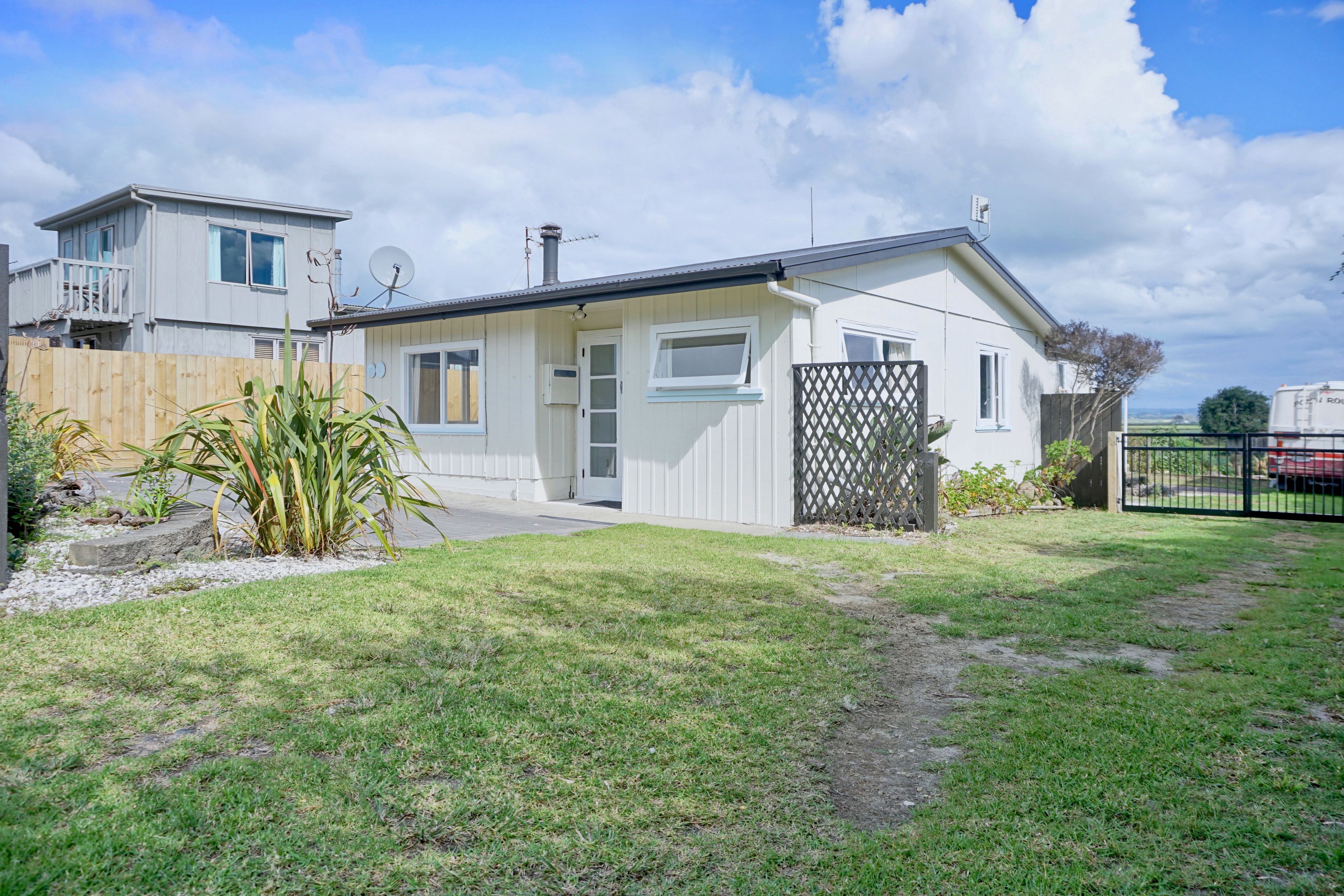 110 Pukehina Parade, Pukehina, Western Bay Of Plenty District