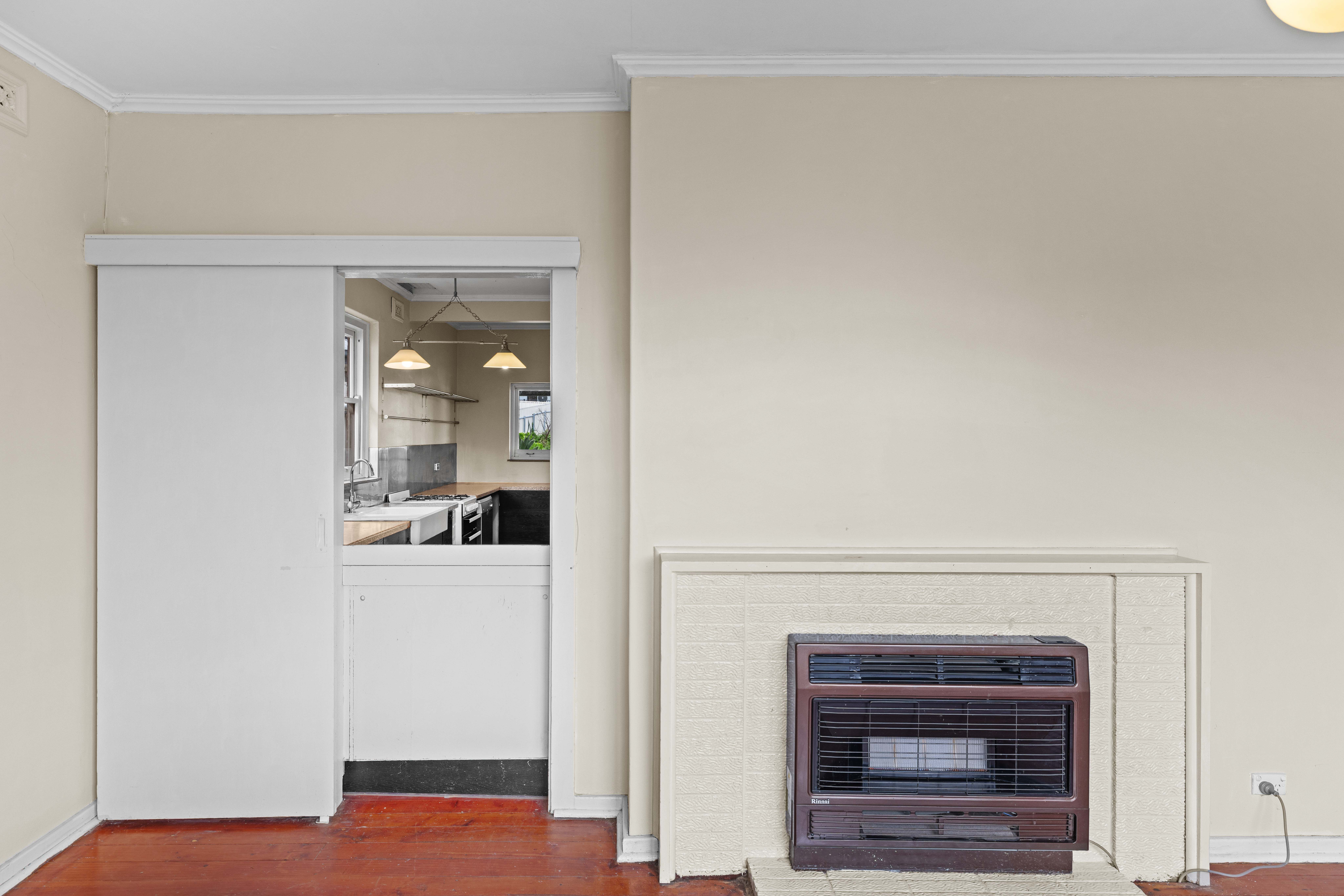 43 Whittington Street — photo 3 of 22